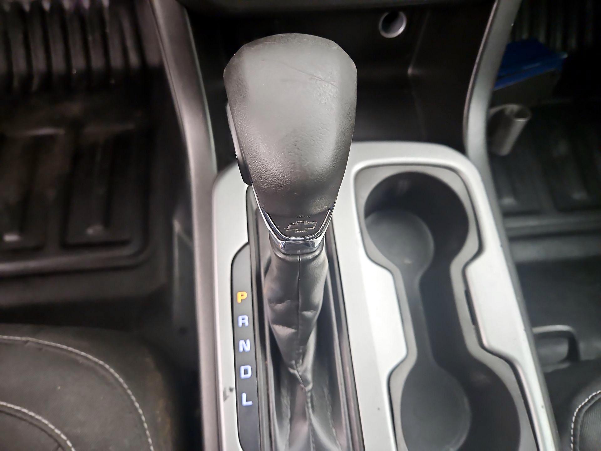 Thumbnail: 2022 Chevrolet Colorado - 17