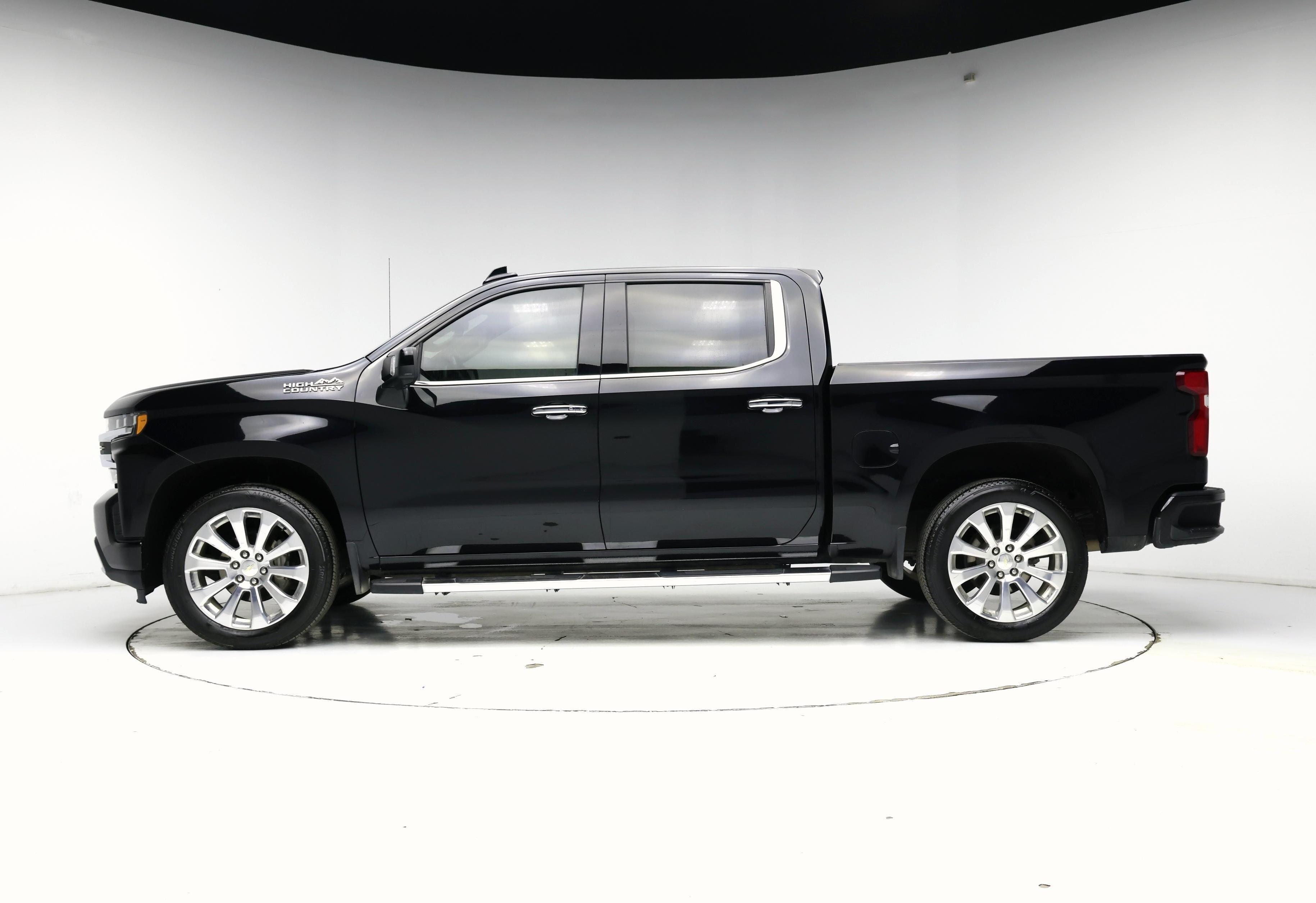 Thumbnail: 2020 Chevrolet Silverado 1500 - 3