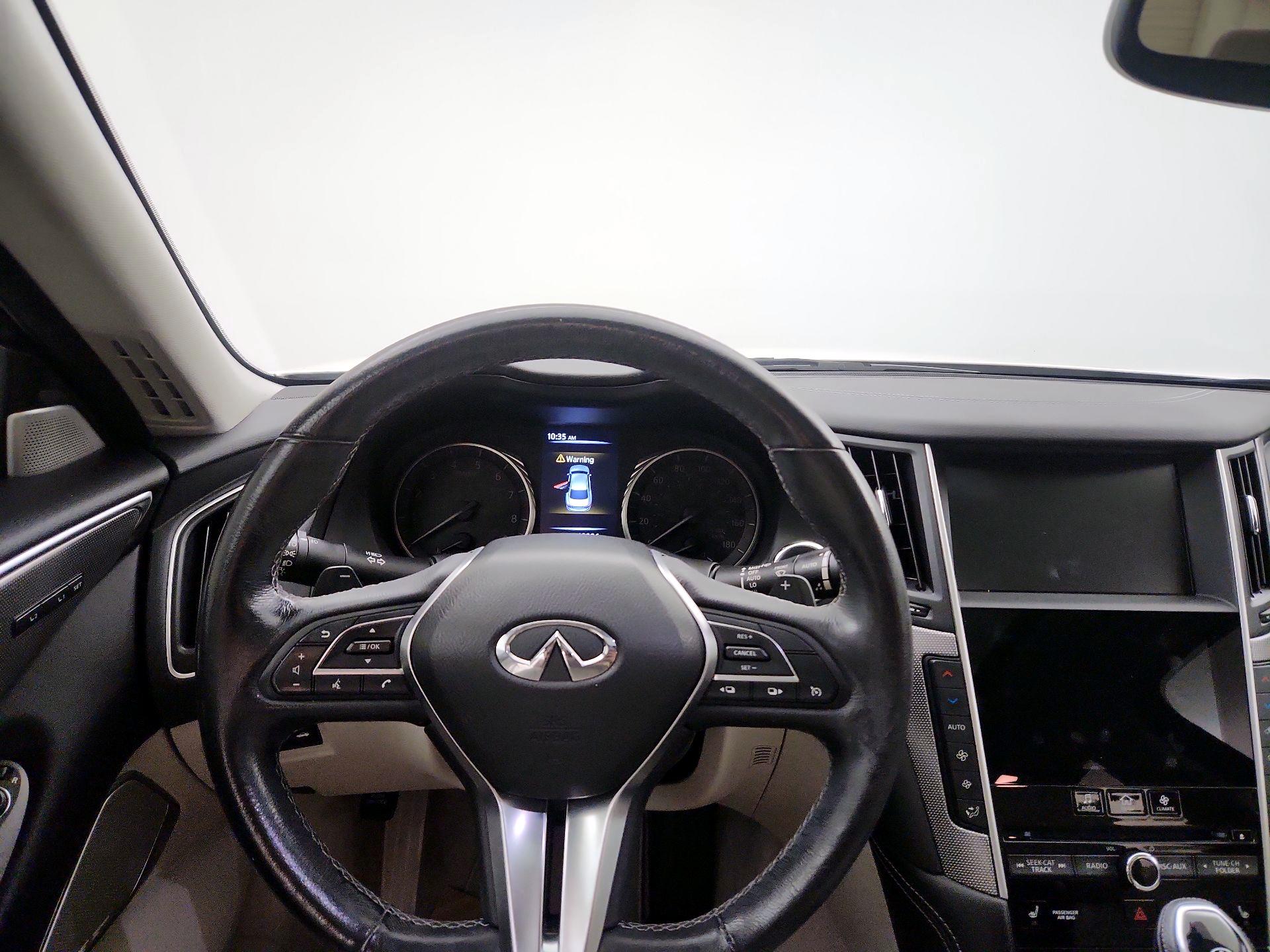 Thumbnail: 2019 INFINITI Q50 - 10