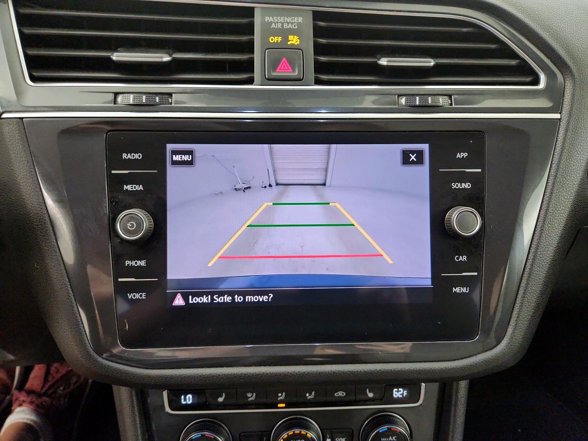 Thumbnail: 2020 Volkswagen Tiguan - 14