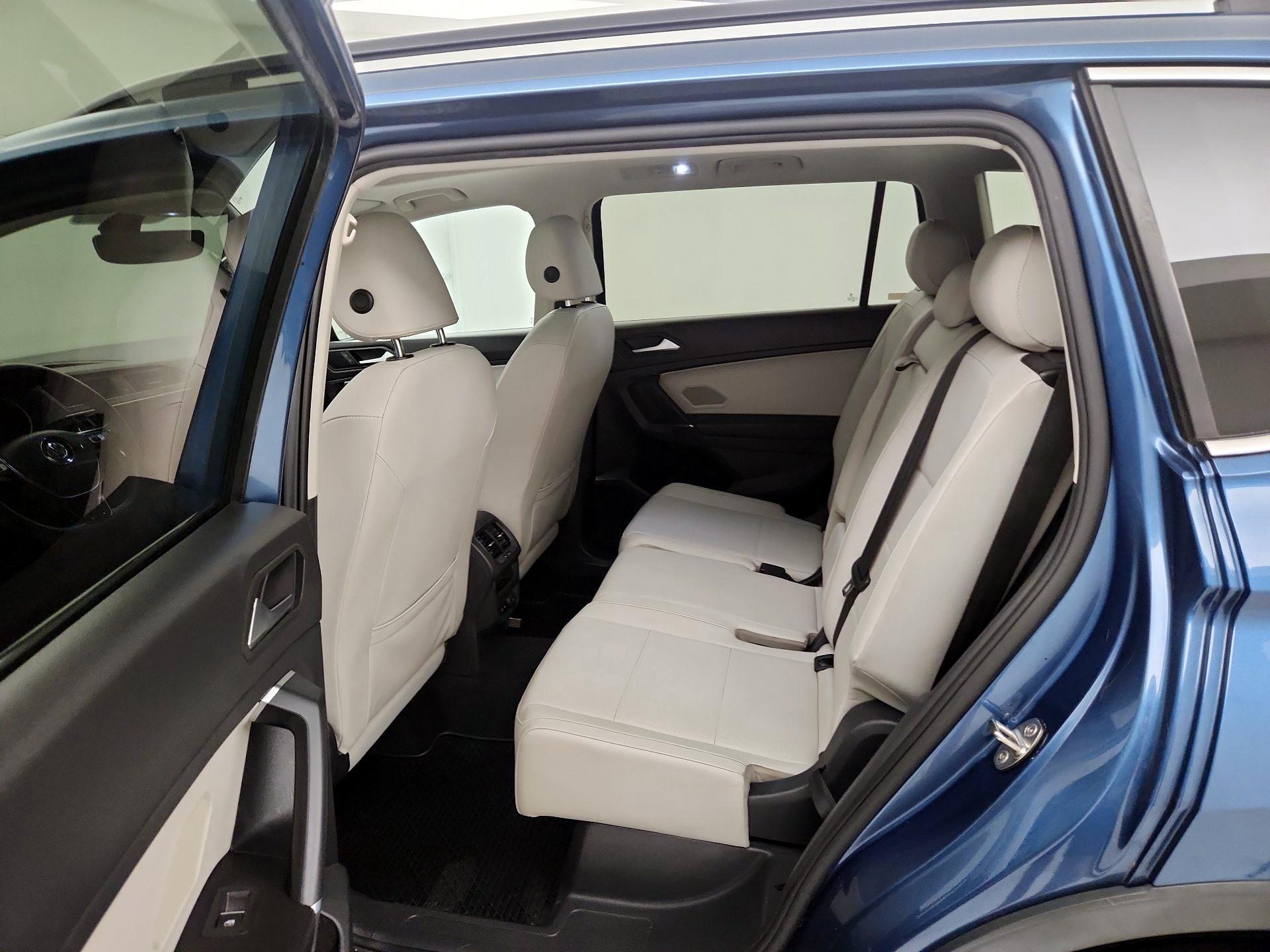 Thumbnail: 2020 Volkswagen Tiguan - 20