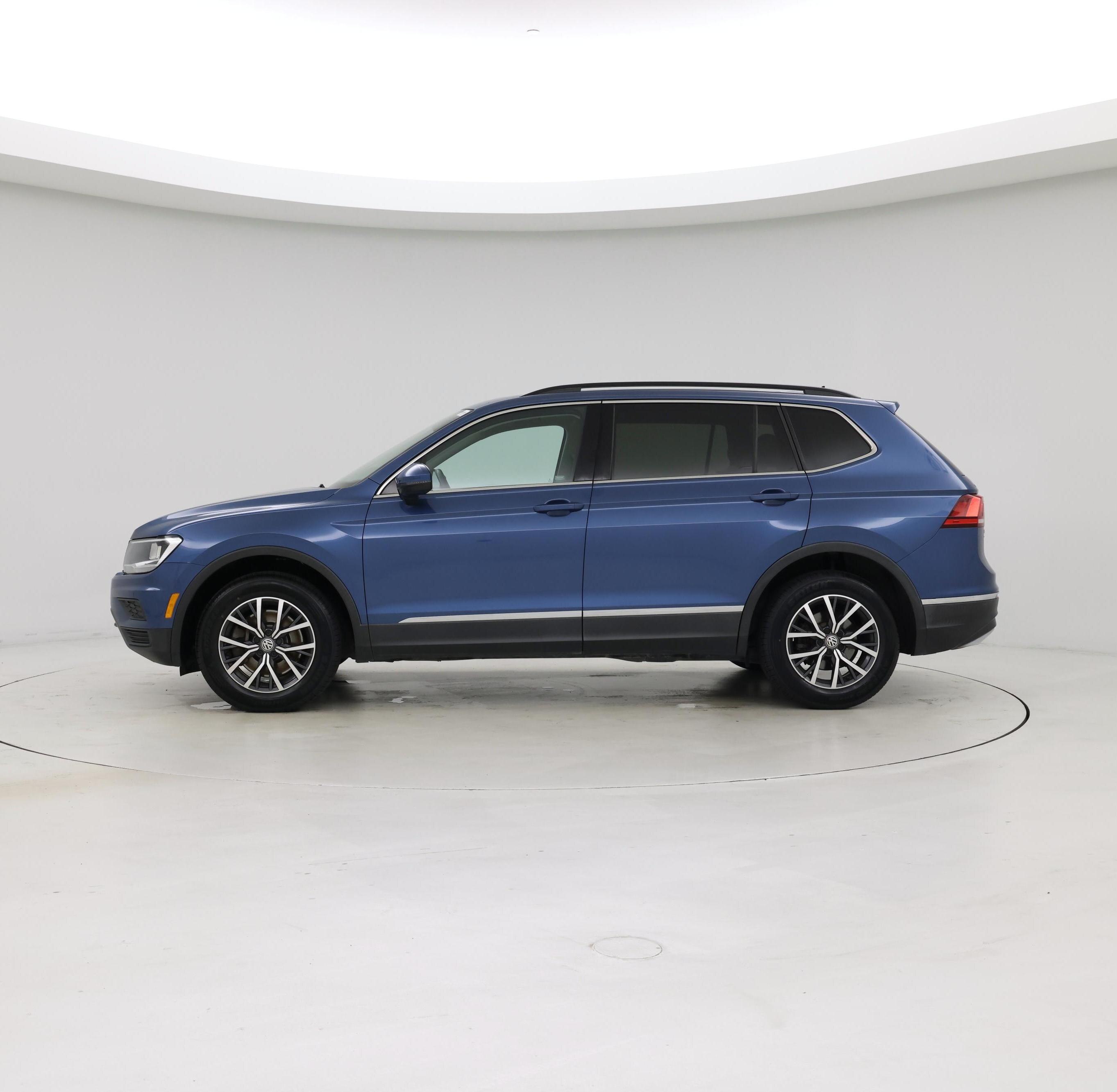 Thumbnail: 2020 Volkswagen Tiguan - 3