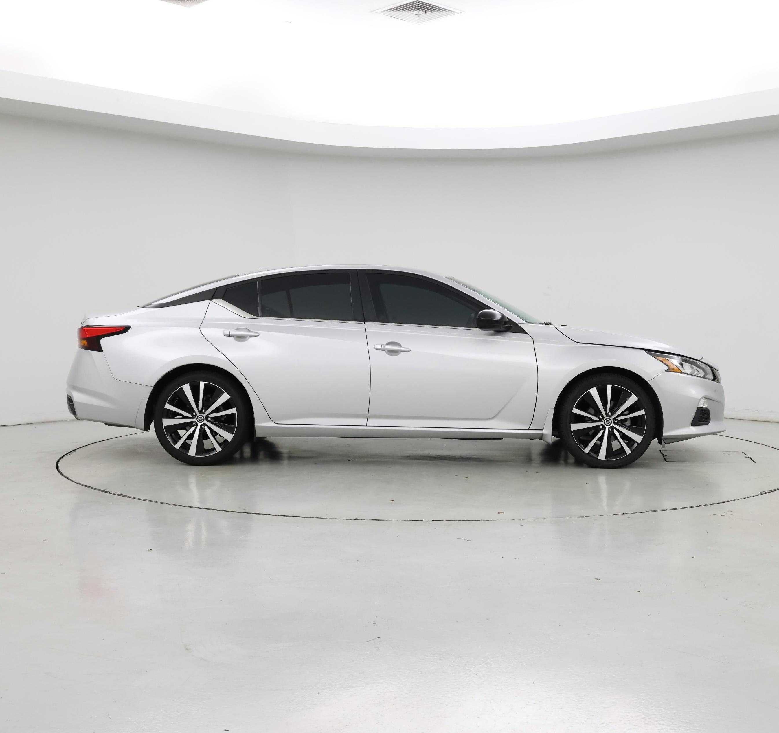 Thumbnail: 2021 Nissan Altima - 7
