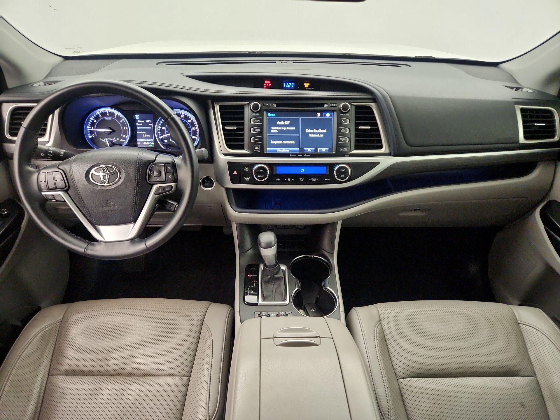 Thumbnail: 2017 Toyota Highlander - 9