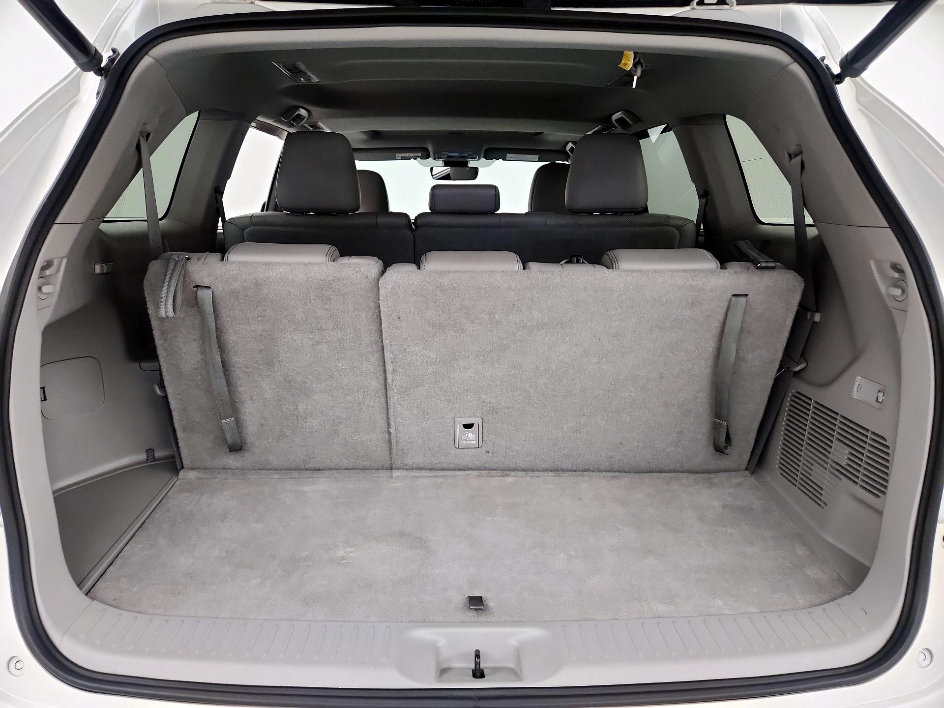 Thumbnail: 2017 Toyota Highlander - 16