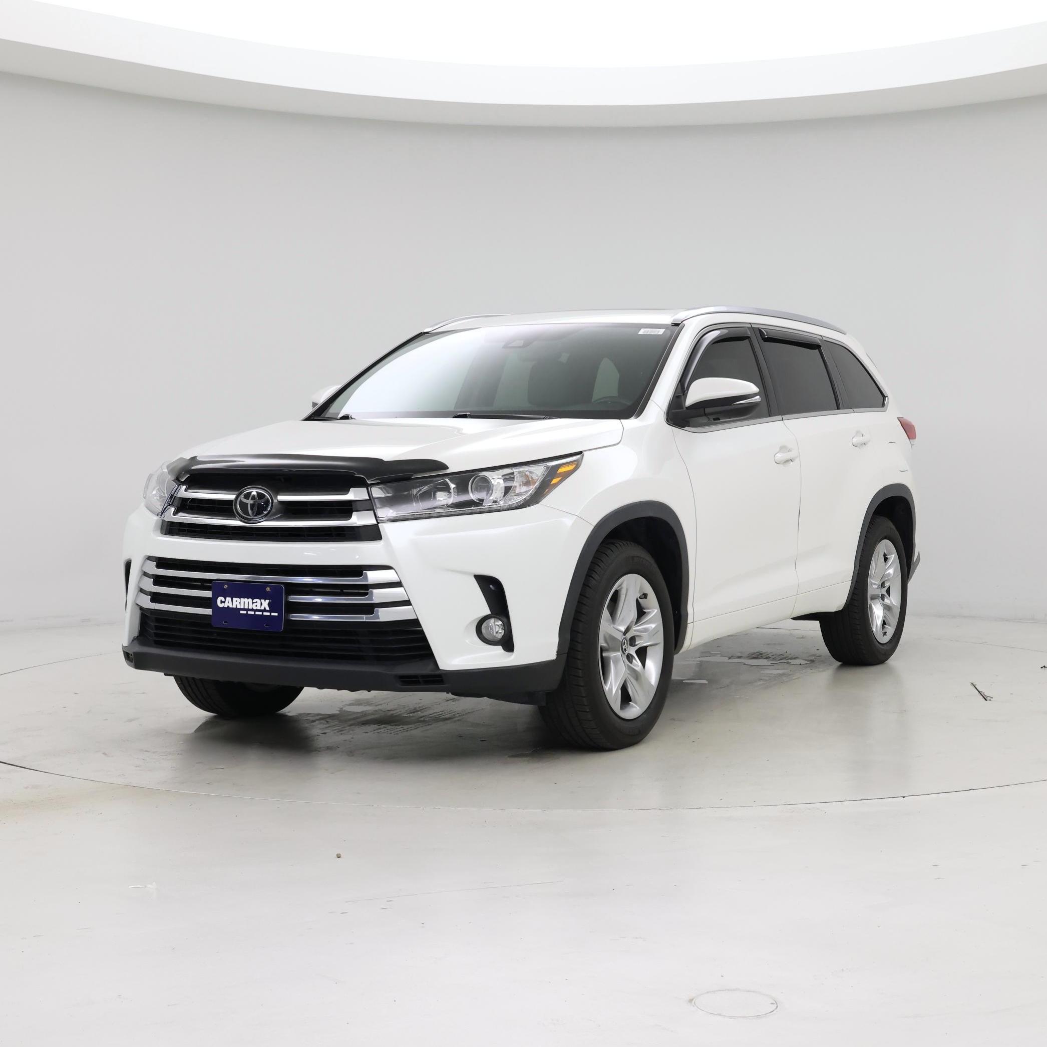 Thumbnail: 2017 Toyota Highlander - 4