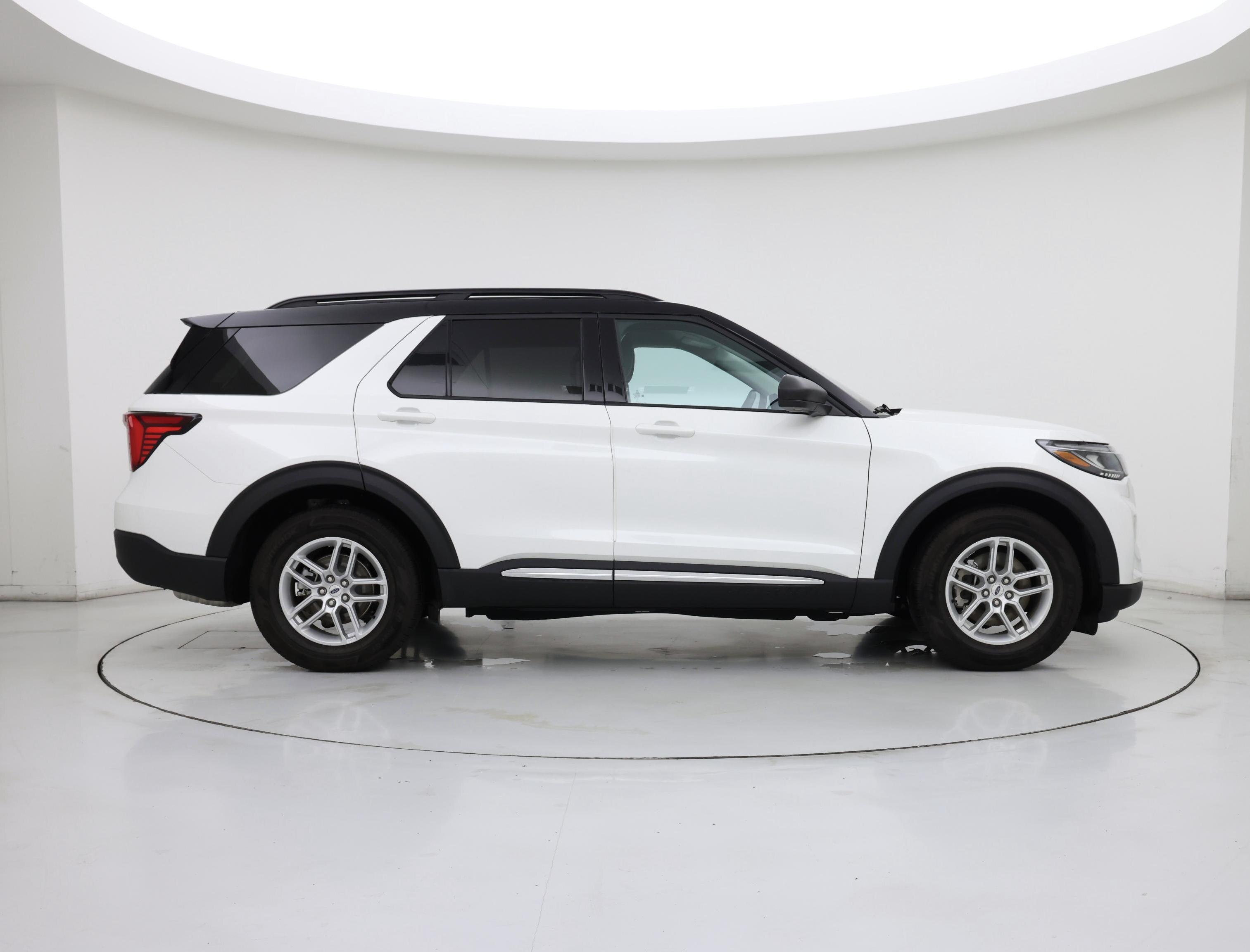 Thumbnail: 2025 Ford Explorer - 7