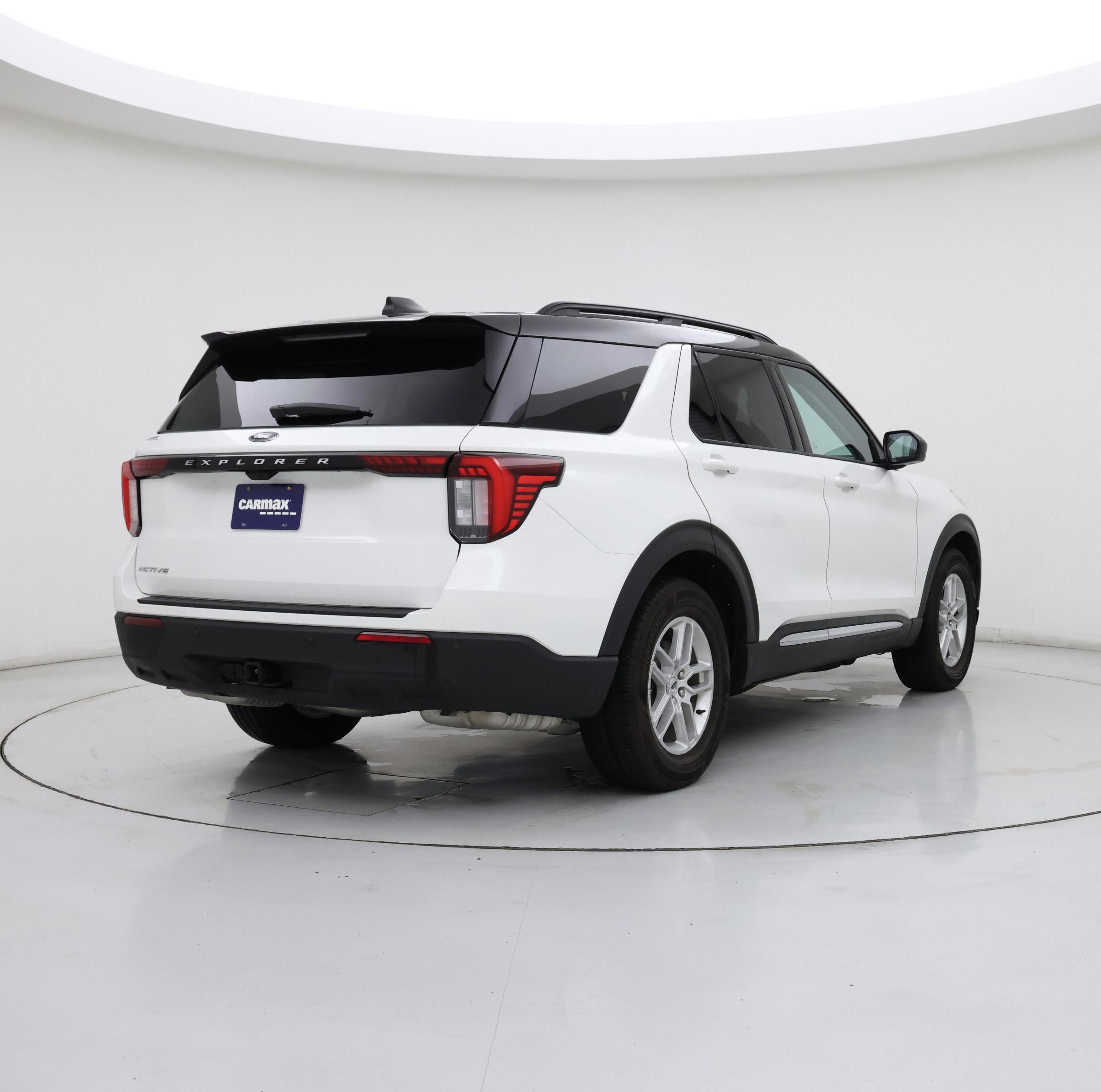 Thumbnail: 2025 Ford Explorer - 8