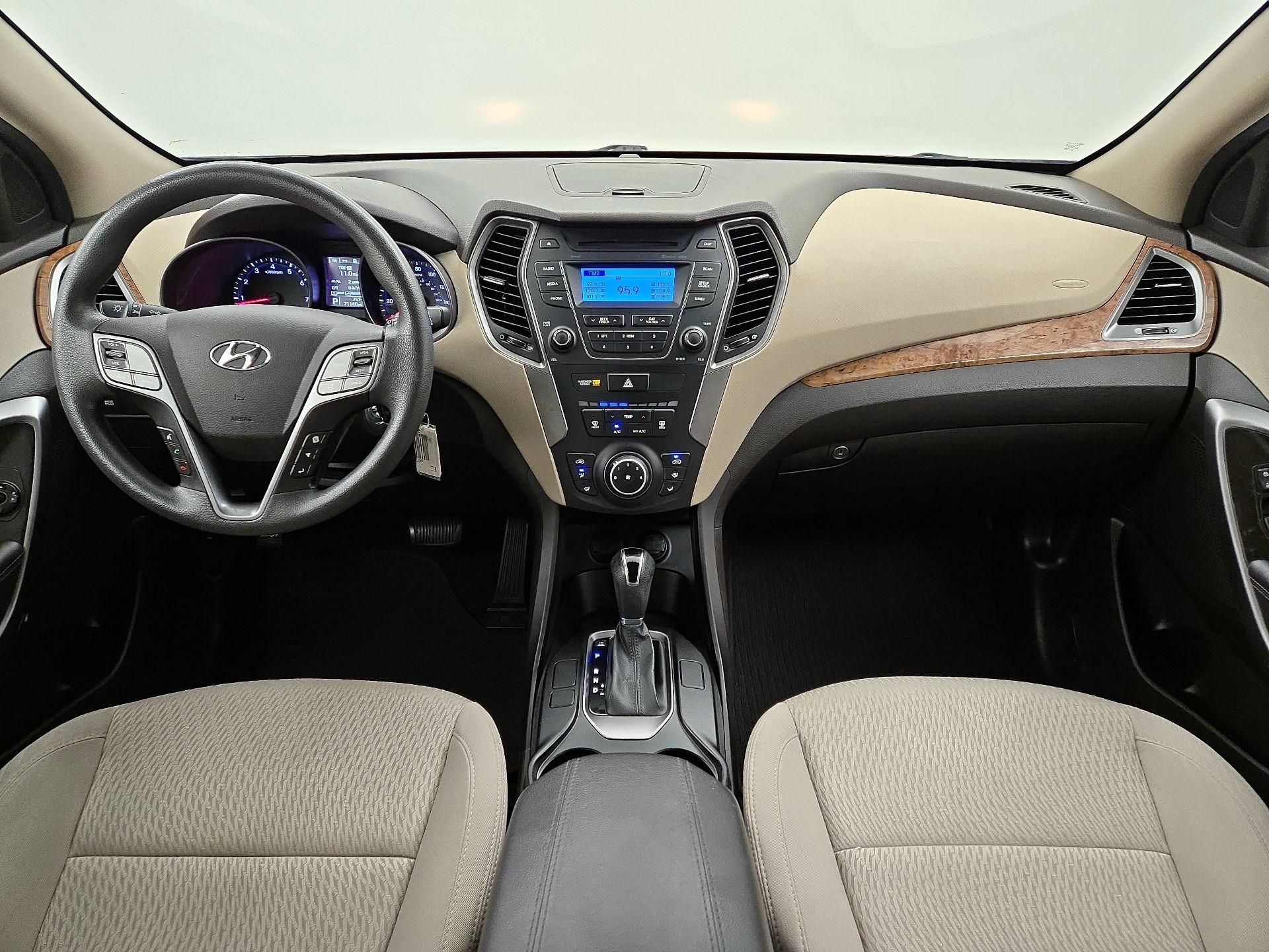 Thumbnail: 2016 Hyundai Santa Fe - 9