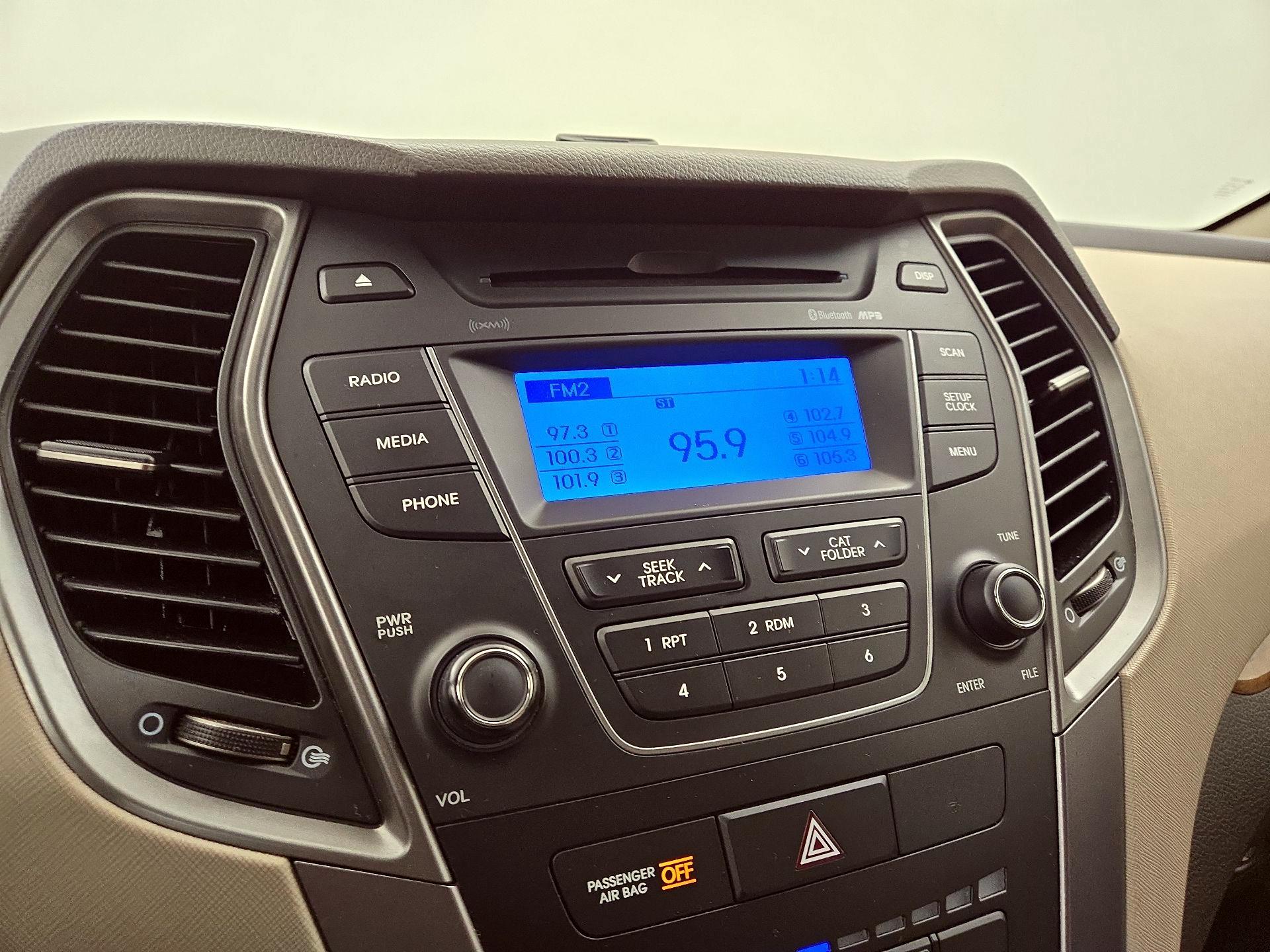 Thumbnail: 2016 Hyundai Santa Fe - 14