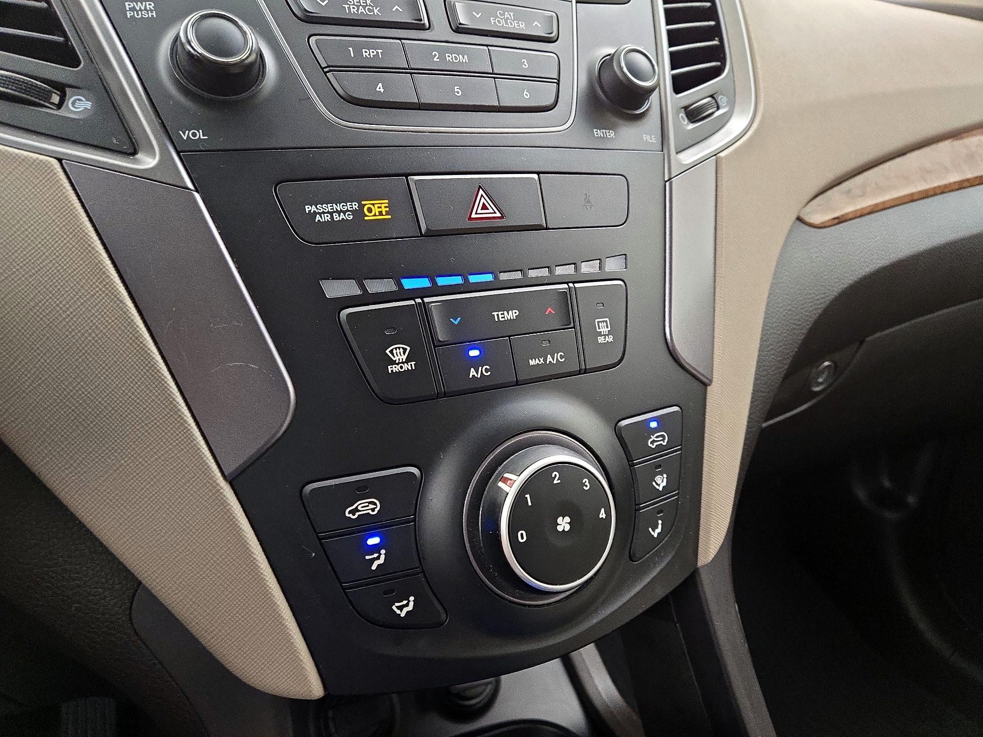 Thumbnail: 2016 Hyundai Santa Fe - 15