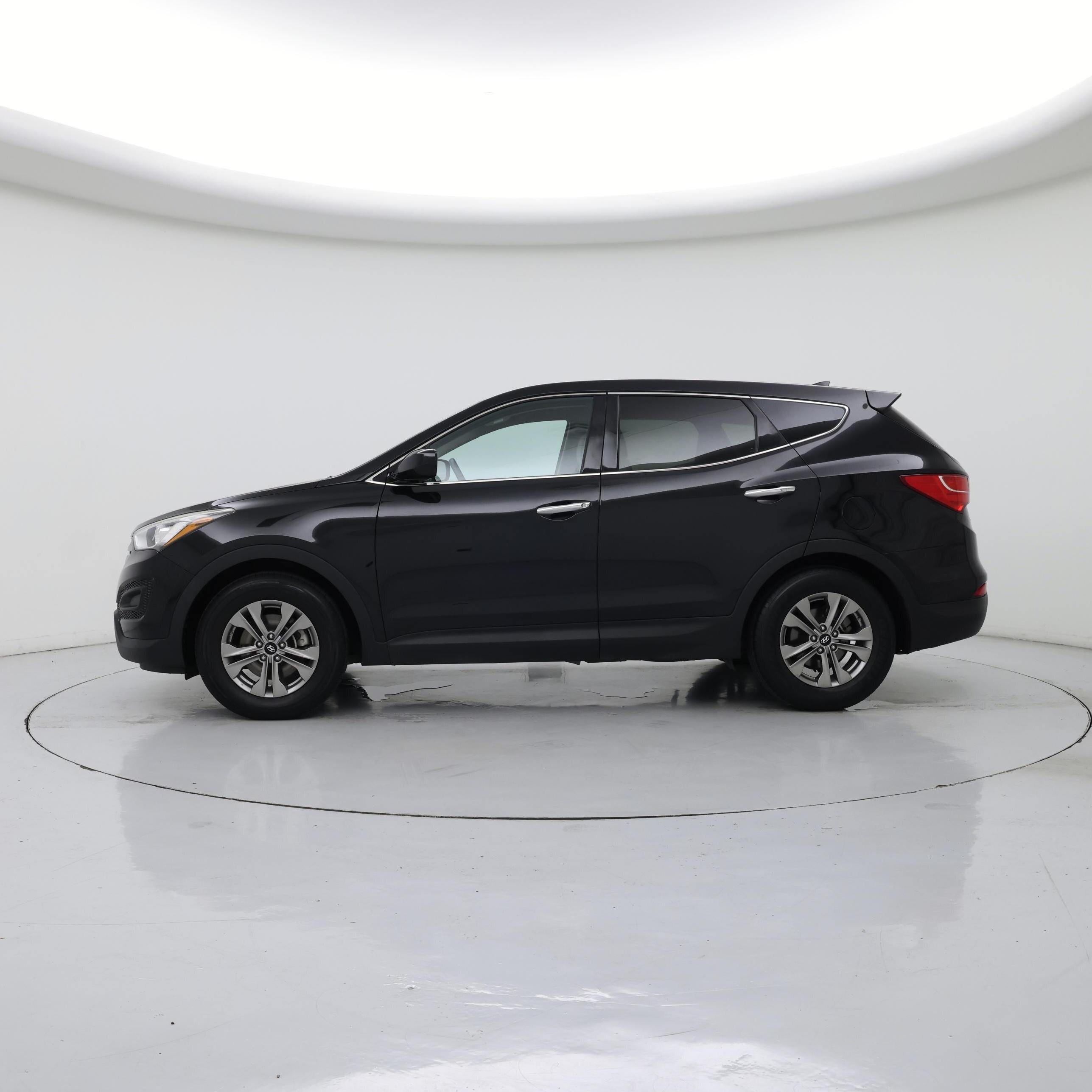 Thumbnail: 2016 Hyundai Santa Fe - 3