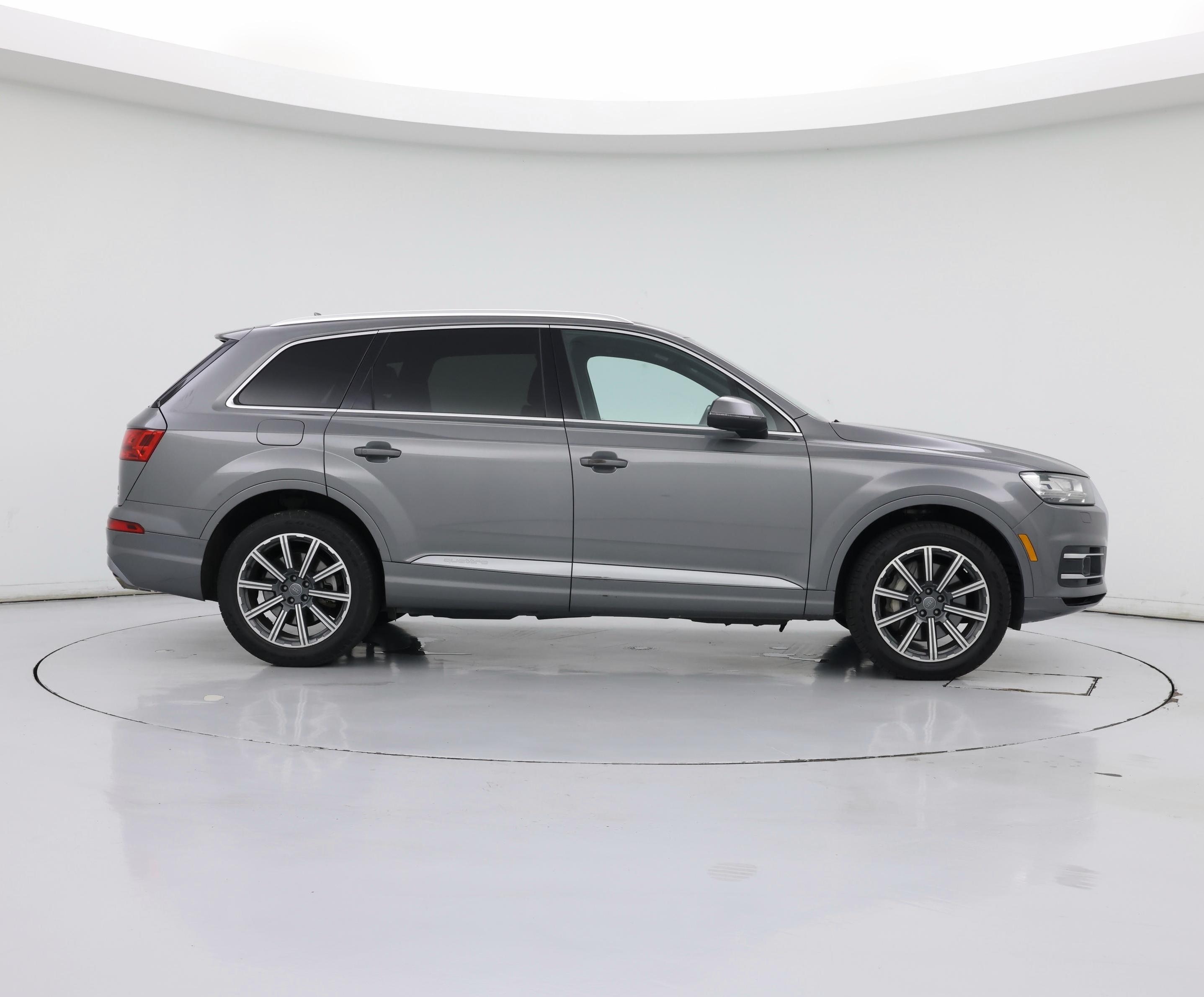Thumbnail: 2017 Audi Q7 - 7