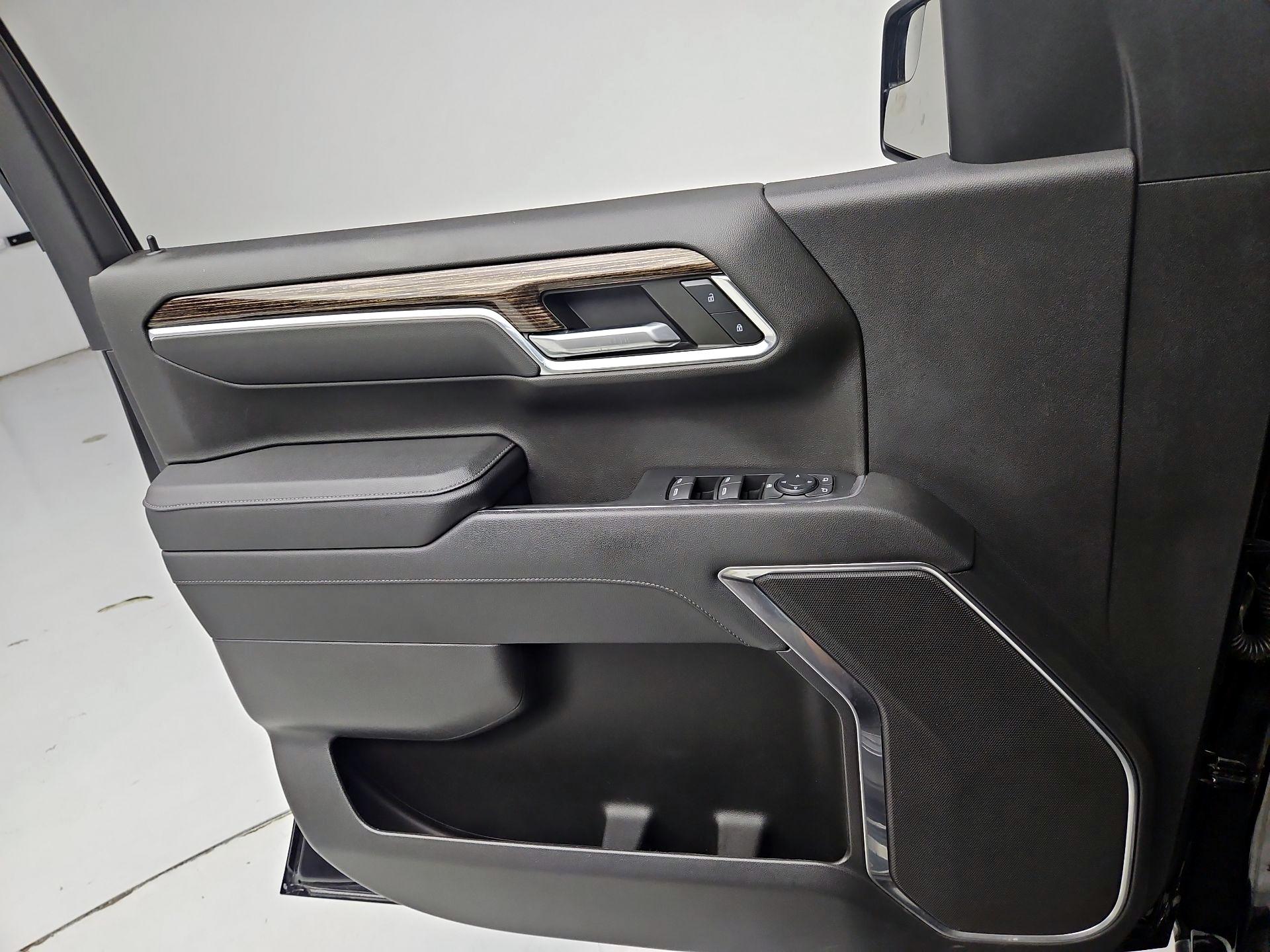 Thumbnail: 2023 GMC Sierra 1500 - 12