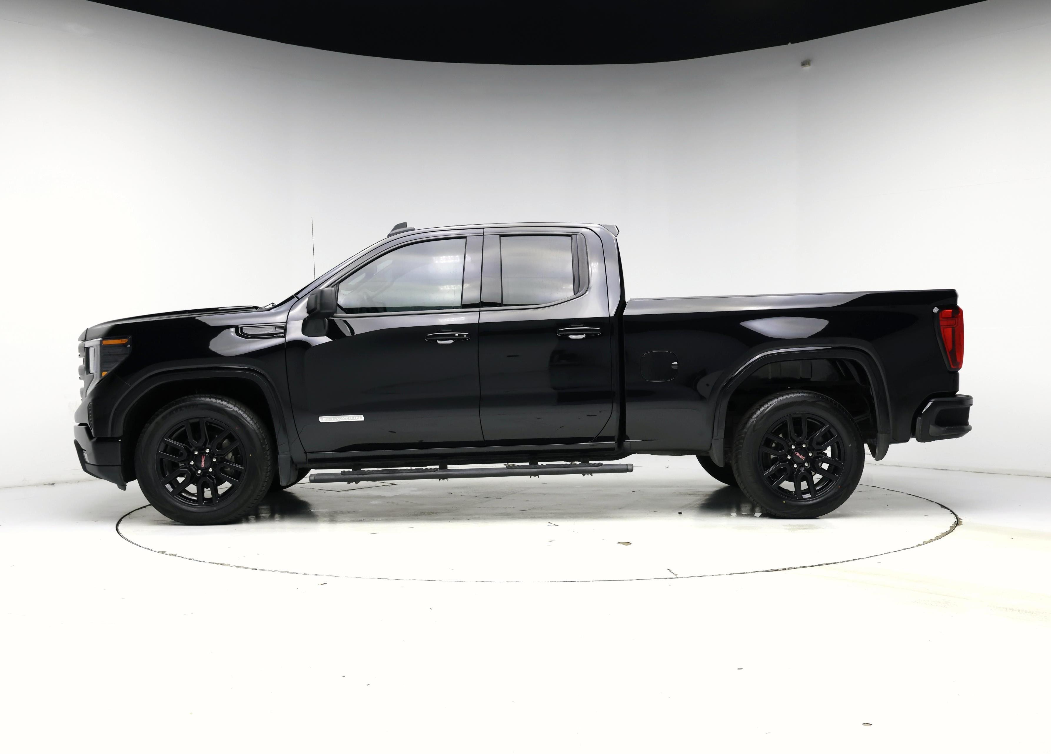 Thumbnail: 2023 GMC Sierra 1500 - 3