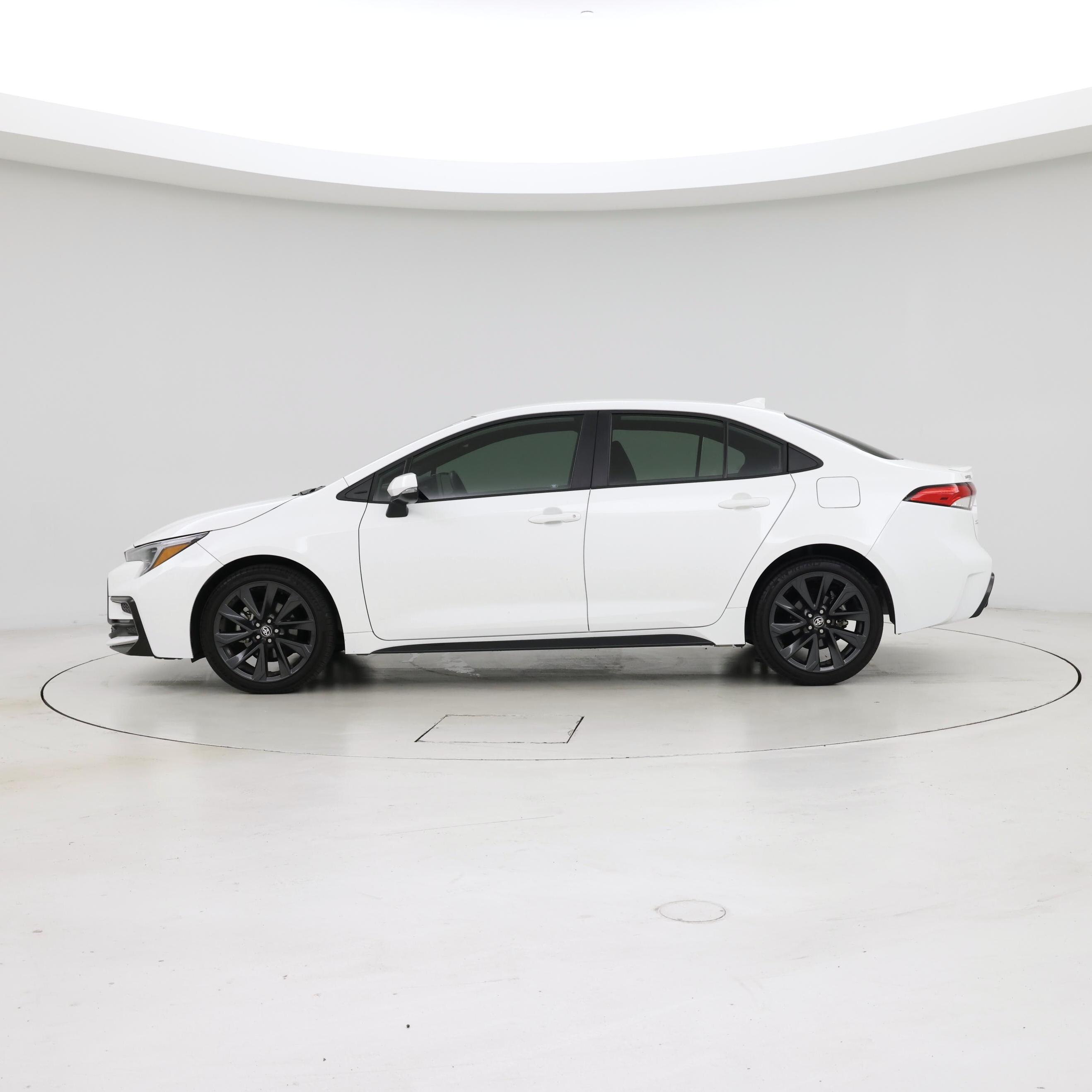 Thumbnail: 2023 Toyota Corolla - 3