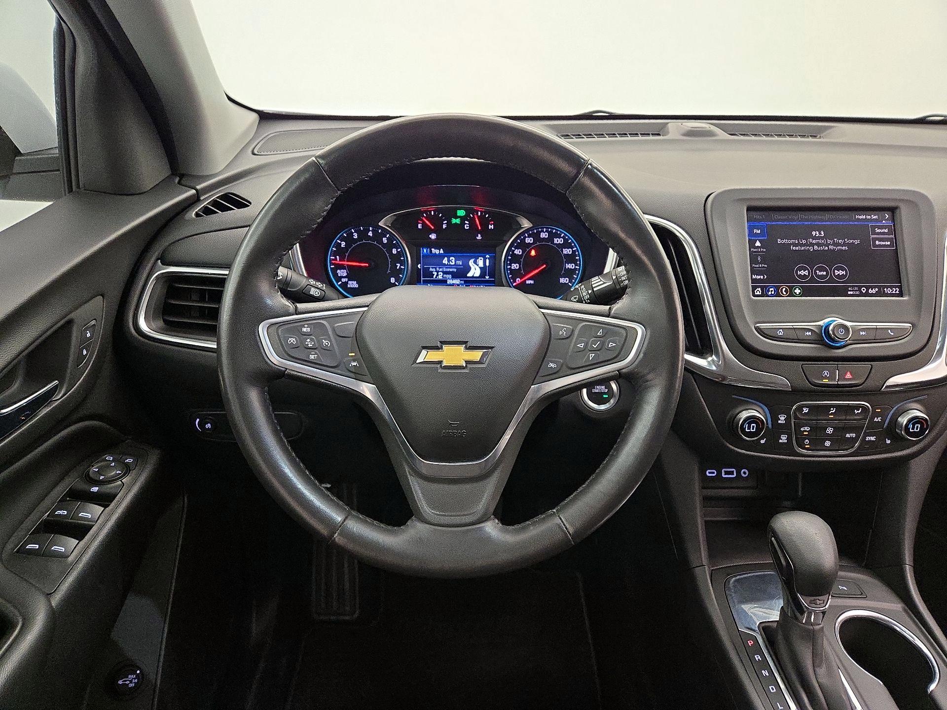 Thumbnail: 2022 Chevrolet Equinox - 10