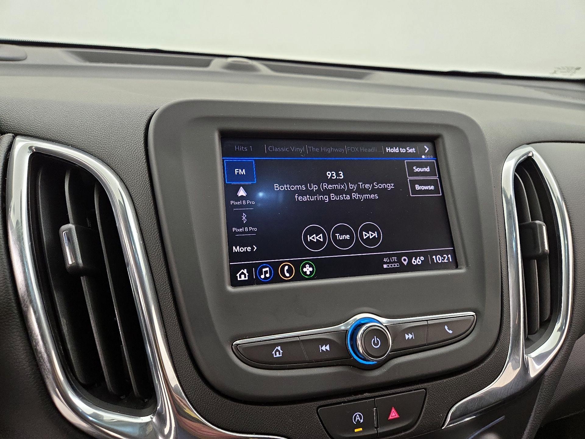 Thumbnail: 2022 Chevrolet Equinox - 15