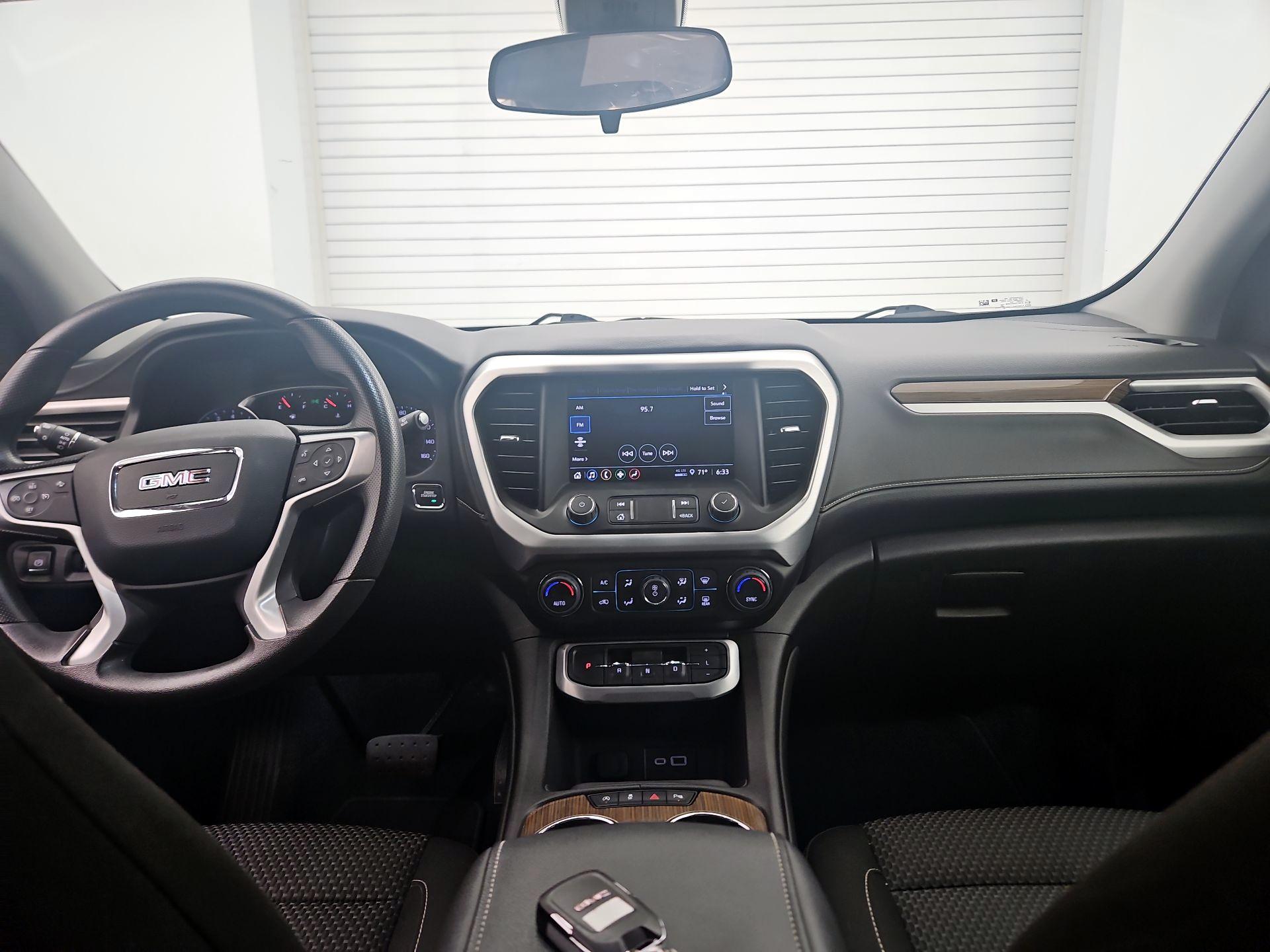 Thumbnail: 2023 GMC Acadia - 9