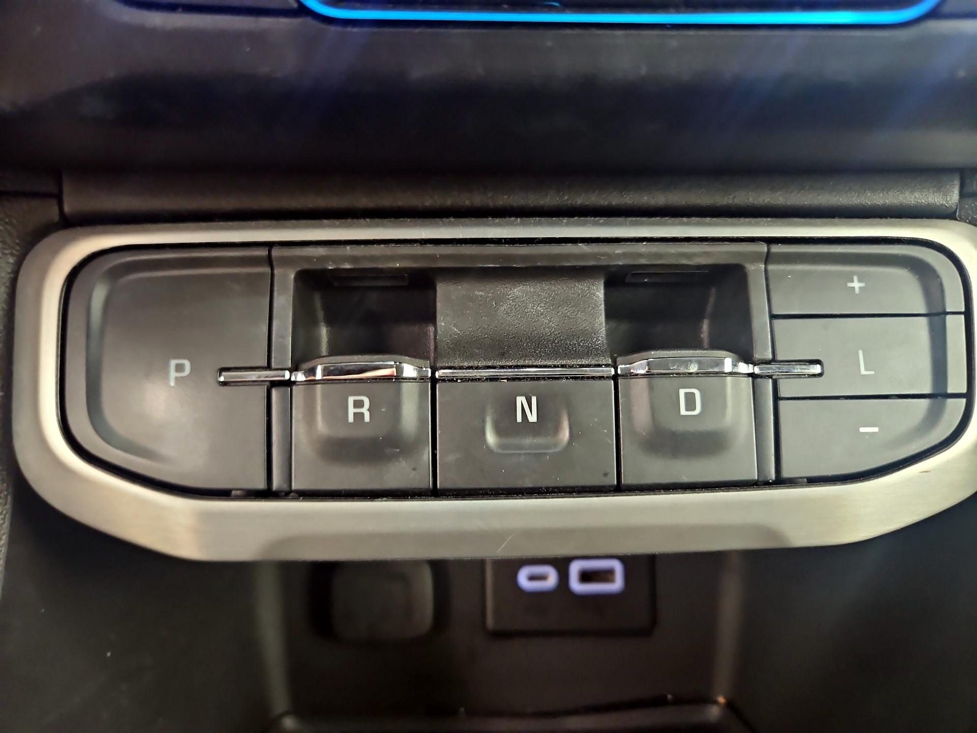 Thumbnail: 2023 GMC Acadia - 17