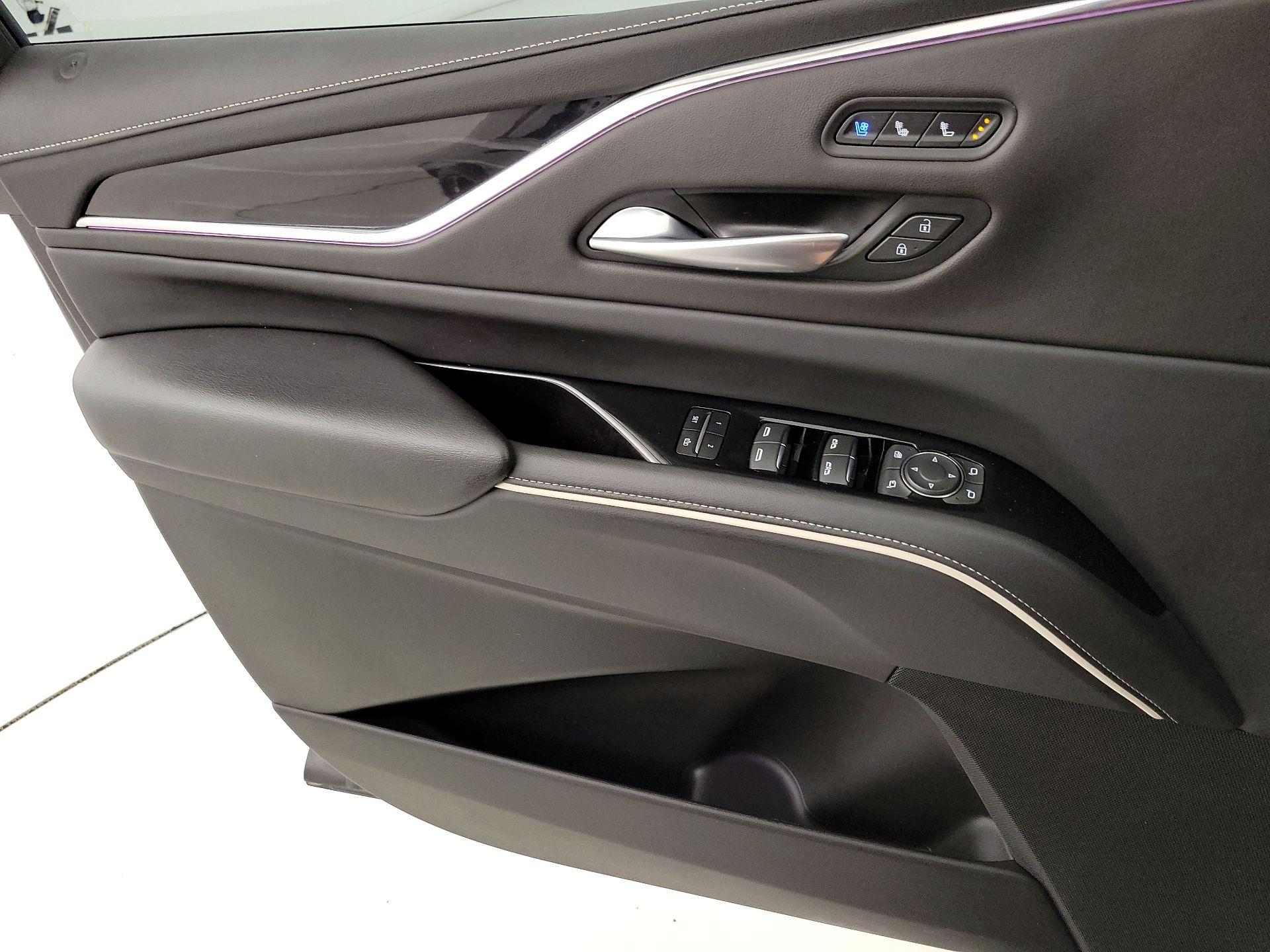 Thumbnail: 2024 Cadillac Escalade - 12