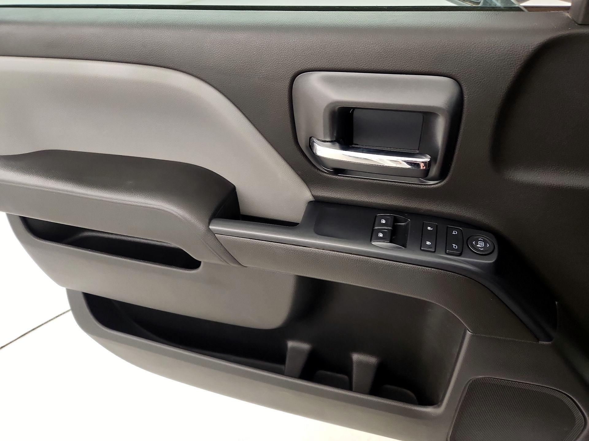 Thumbnail: 2016 Chevrolet Silverado 1500 - 12