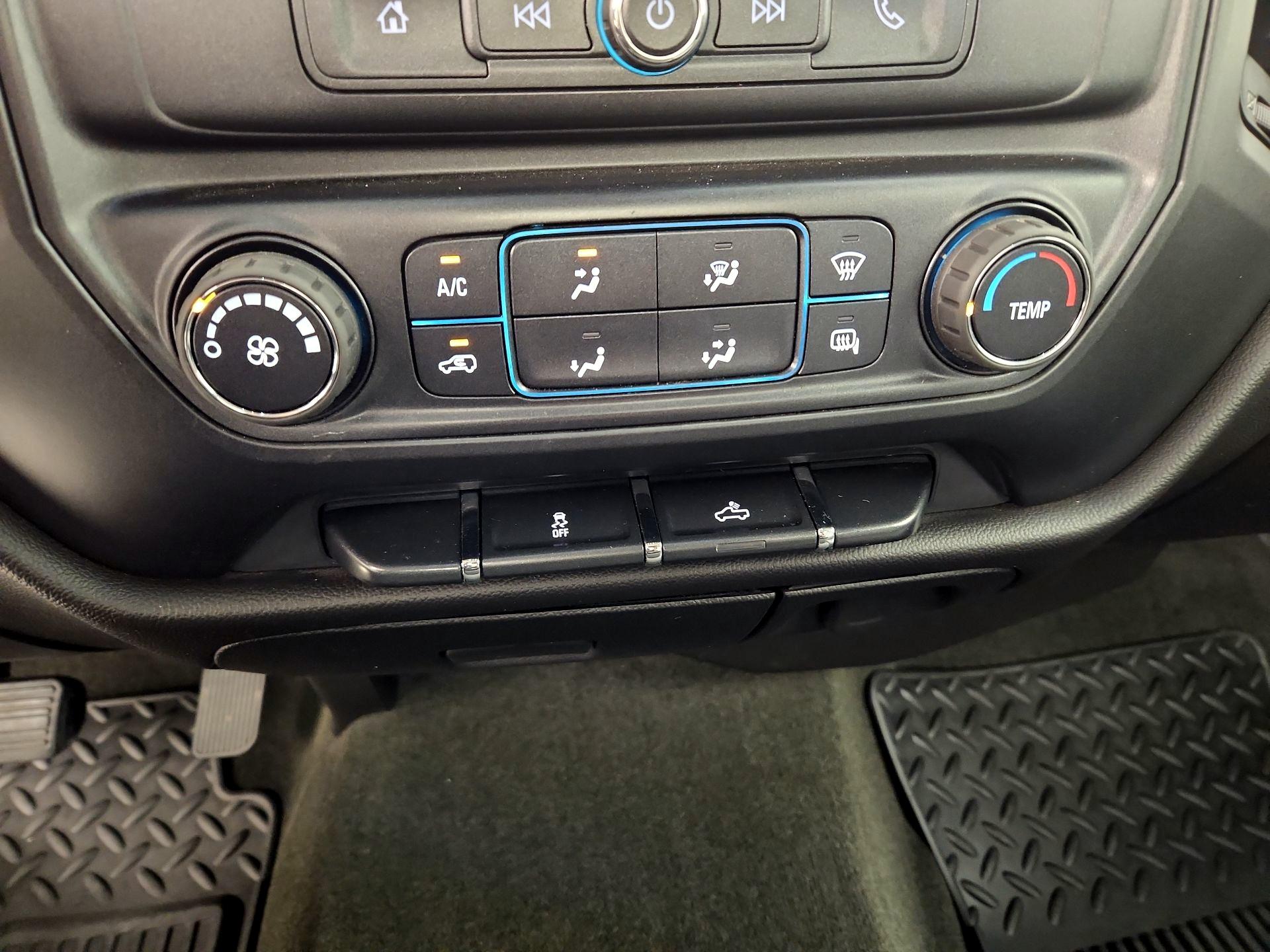 Thumbnail: 2016 Chevrolet Silverado 1500 - 15