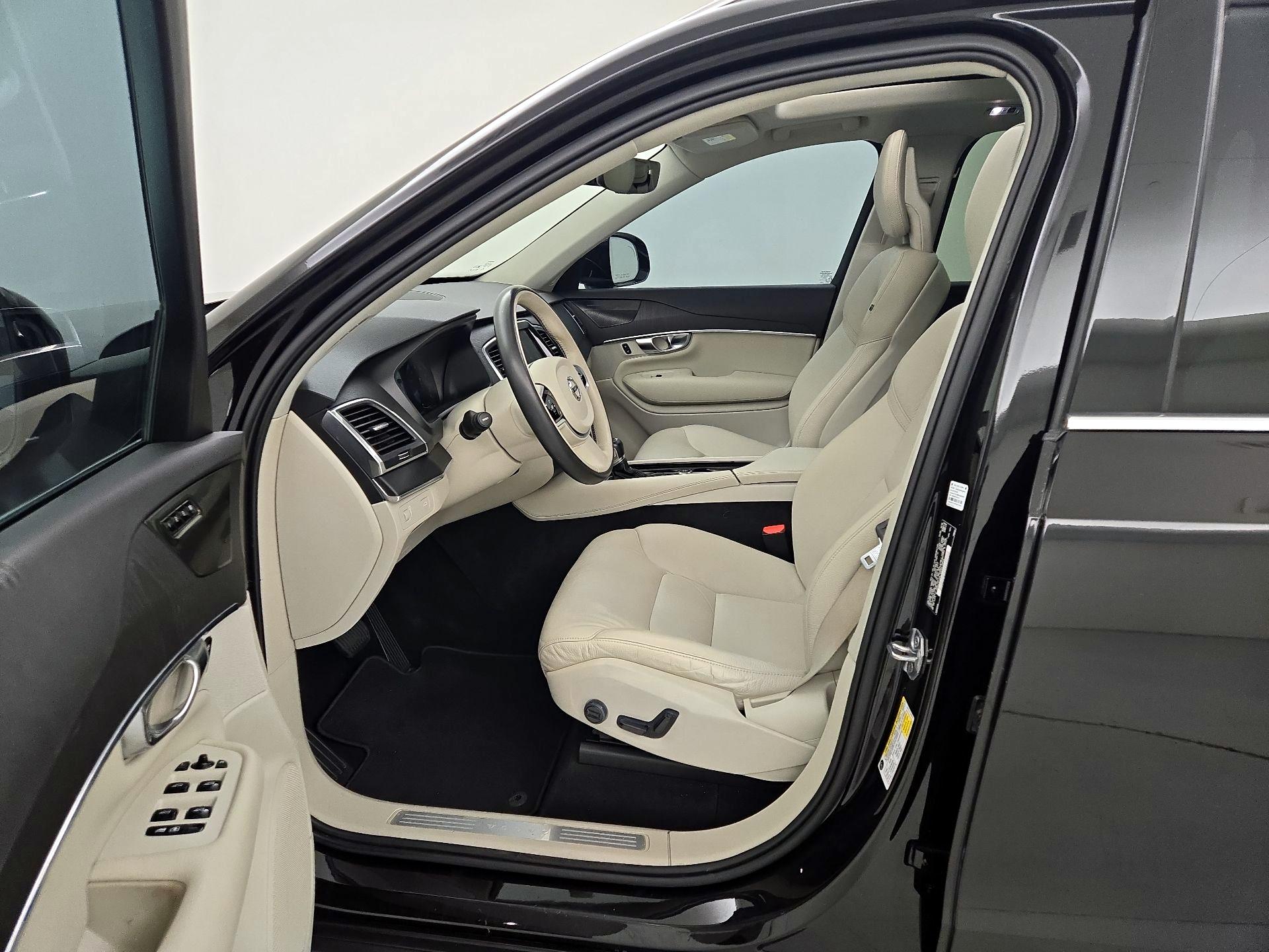 Thumbnail: 2020 Volvo XC90 - 11