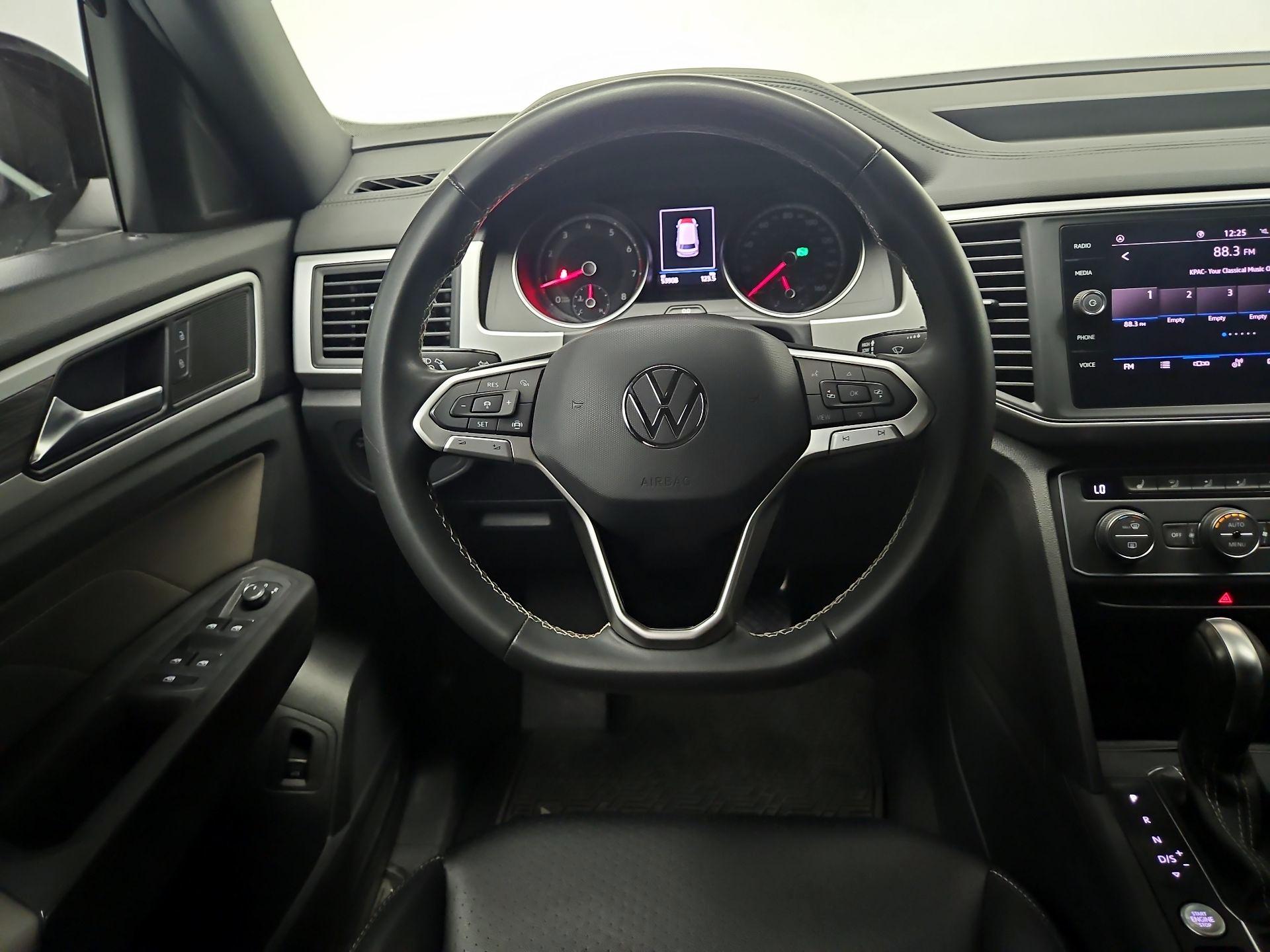 Thumbnail: 2021 Volkswagen Atlas - 10