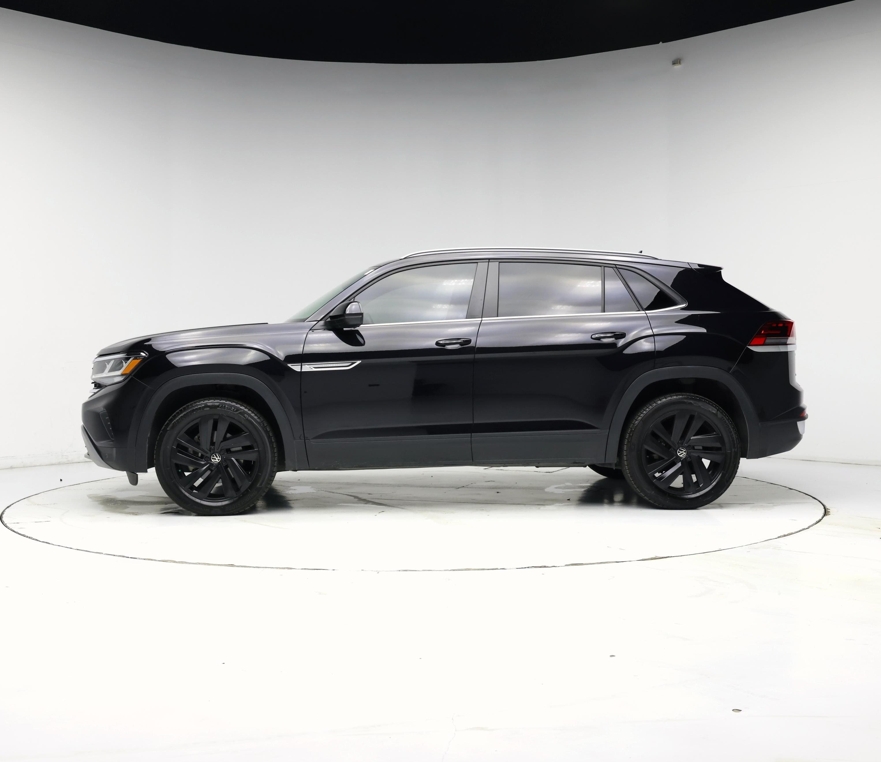 Thumbnail: 2021 Volkswagen Atlas - 3