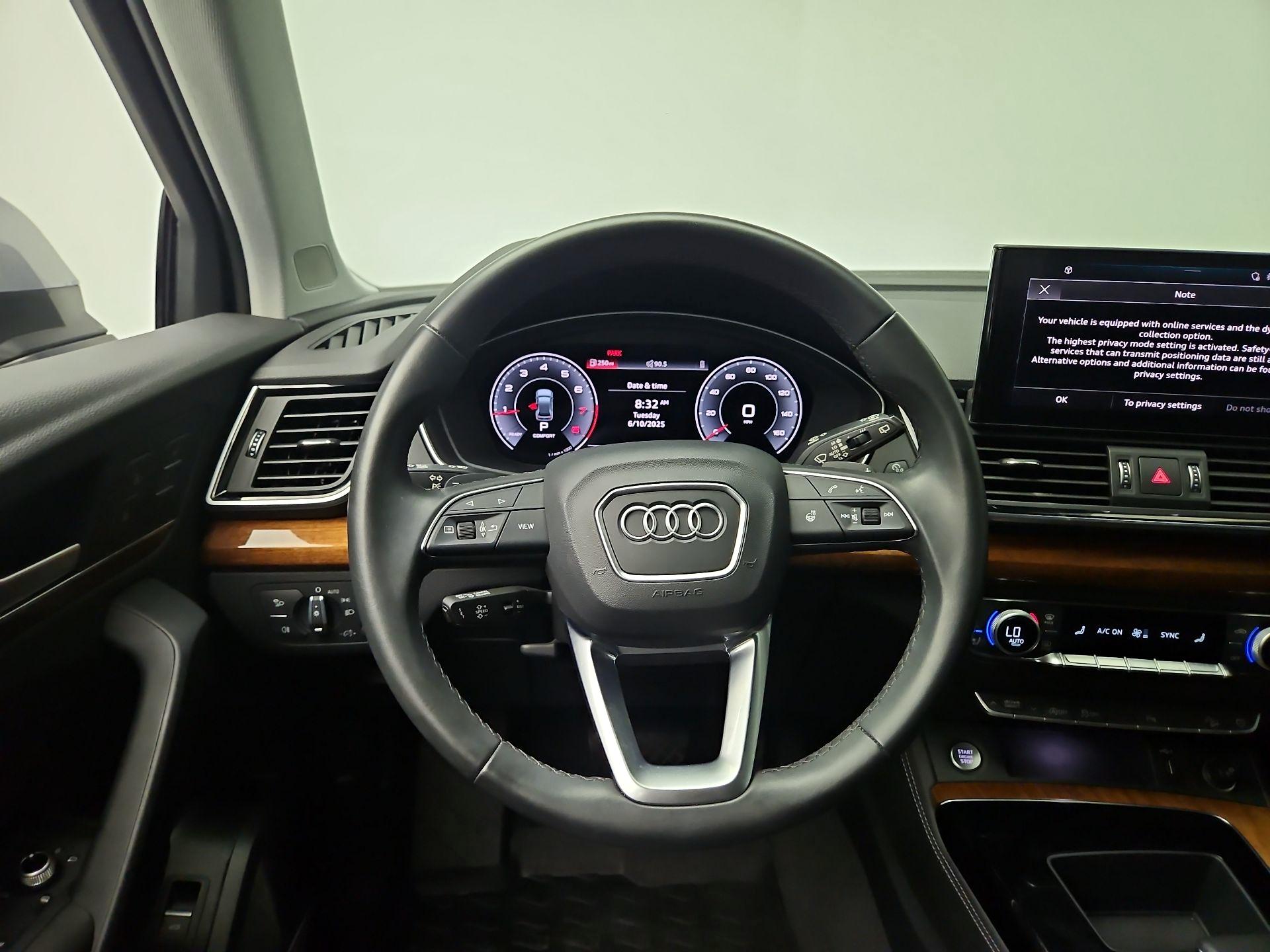 Thumbnail: 2022 Audi Q5 - 10