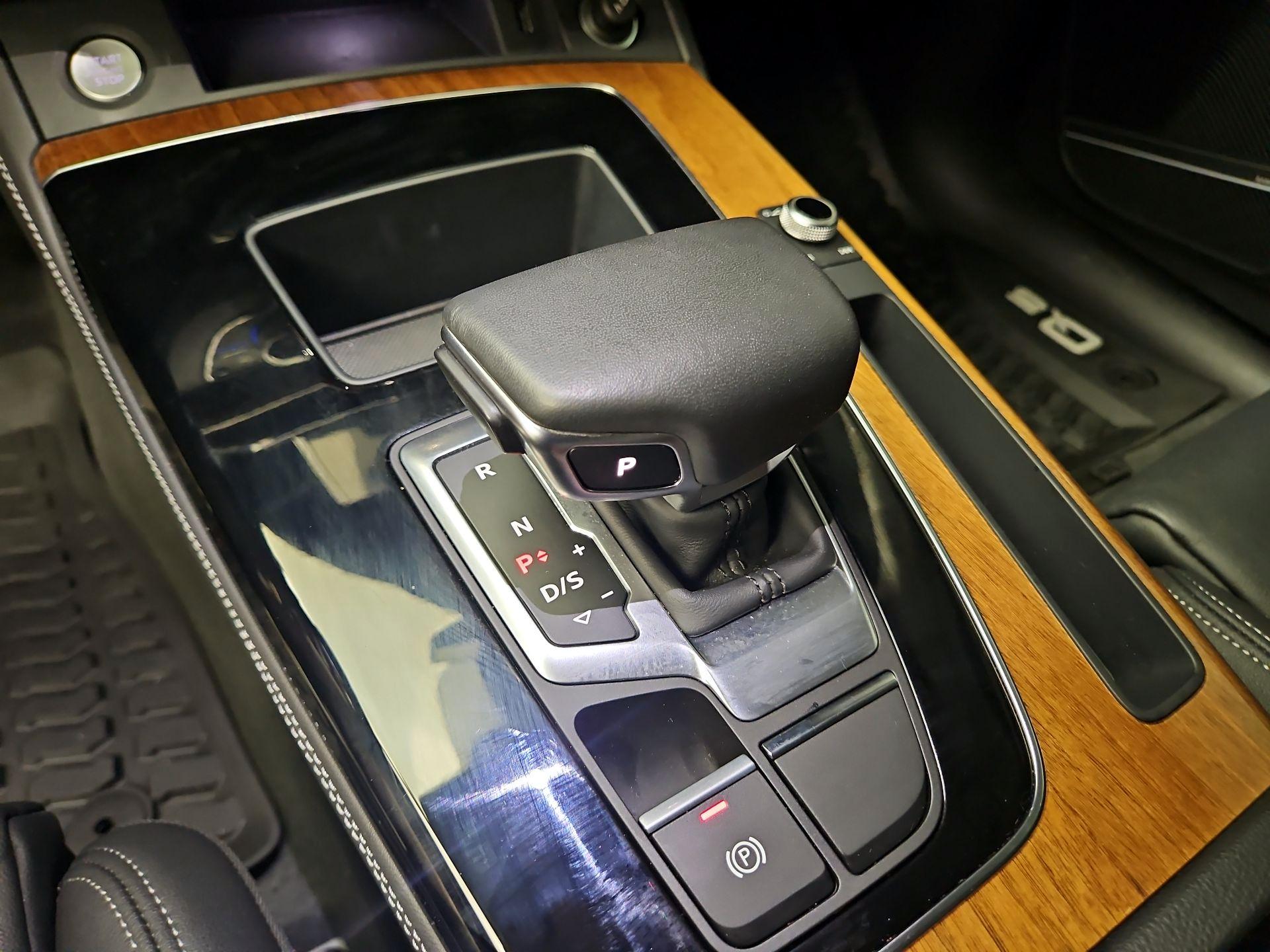 Thumbnail: 2022 Audi Q5 - 17