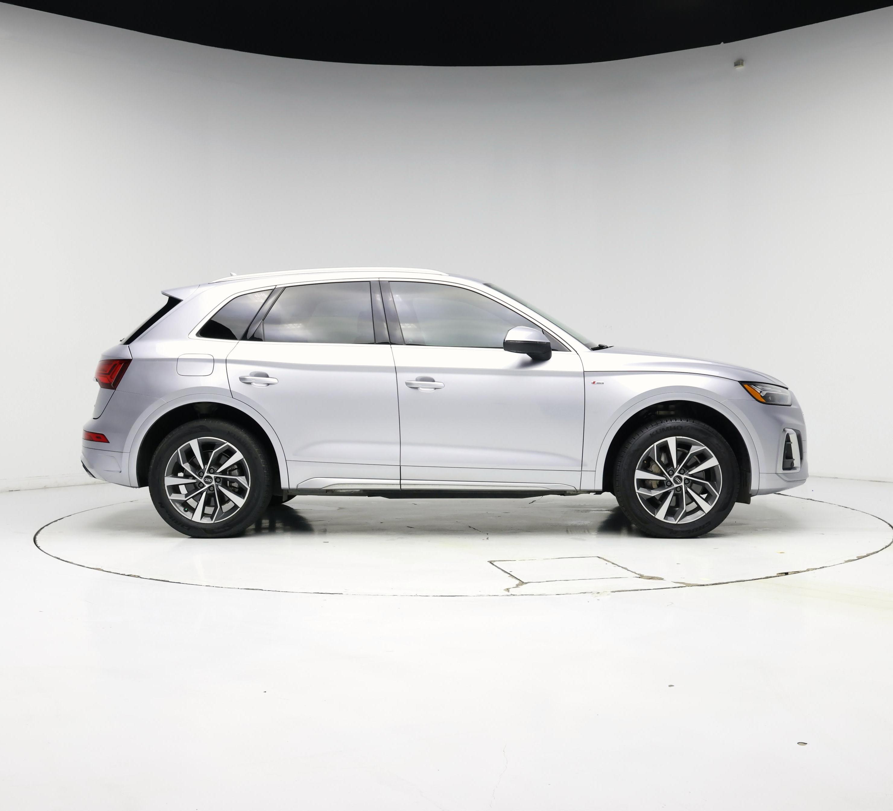 Thumbnail: 2022 Audi Q5 - 7