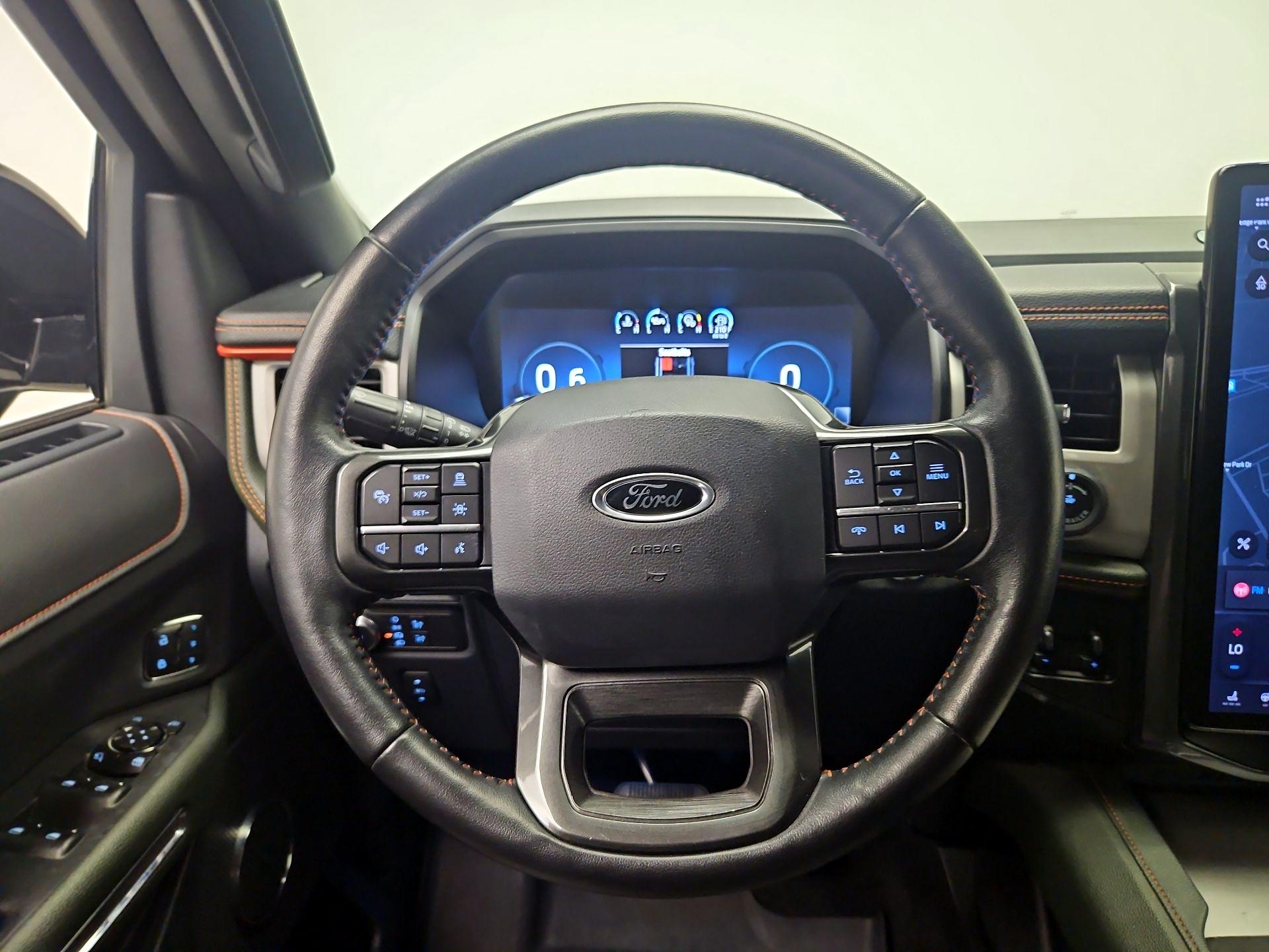 Thumbnail: 2022 Ford Expedition - 10
