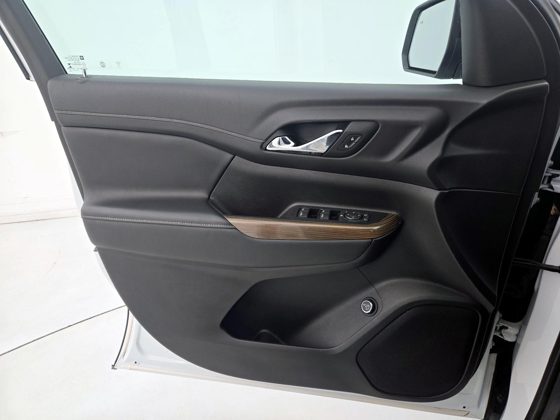 Thumbnail: 2022 GMC Acadia - 12