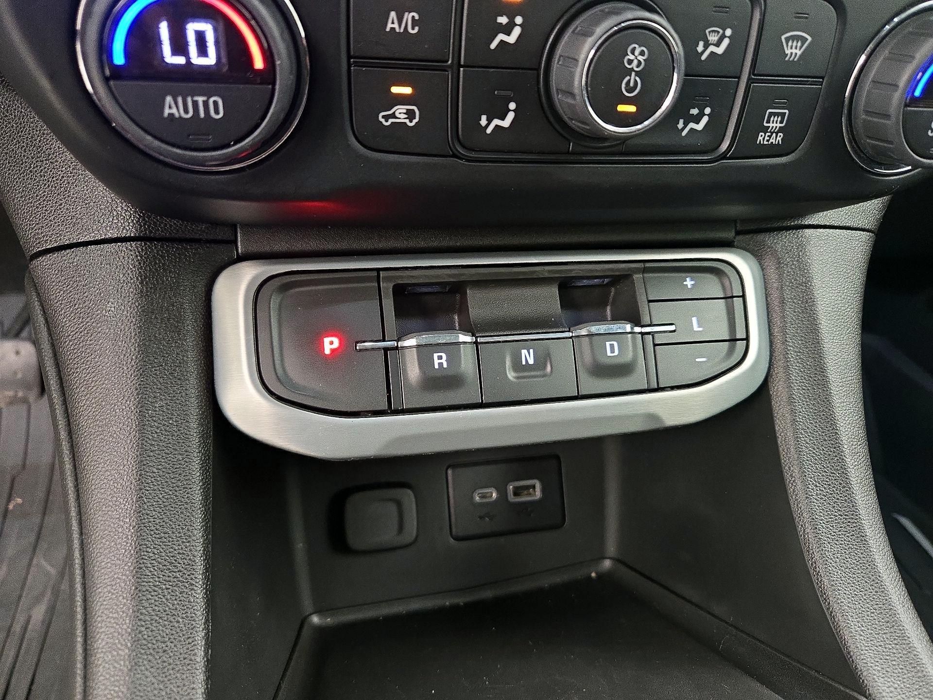 Thumbnail: 2022 GMC Acadia - 17