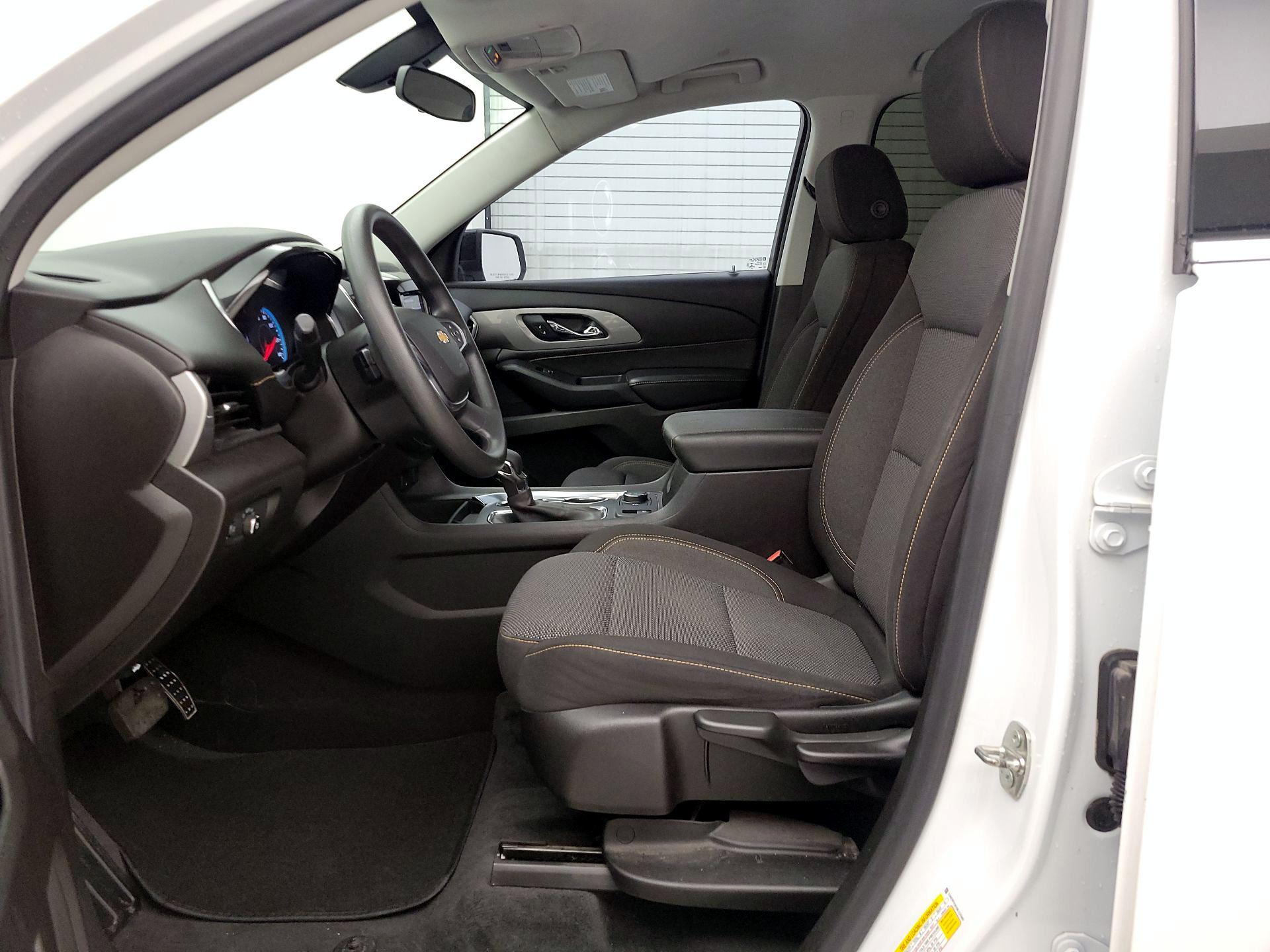 Thumbnail: 2021 Chevrolet Traverse - 11