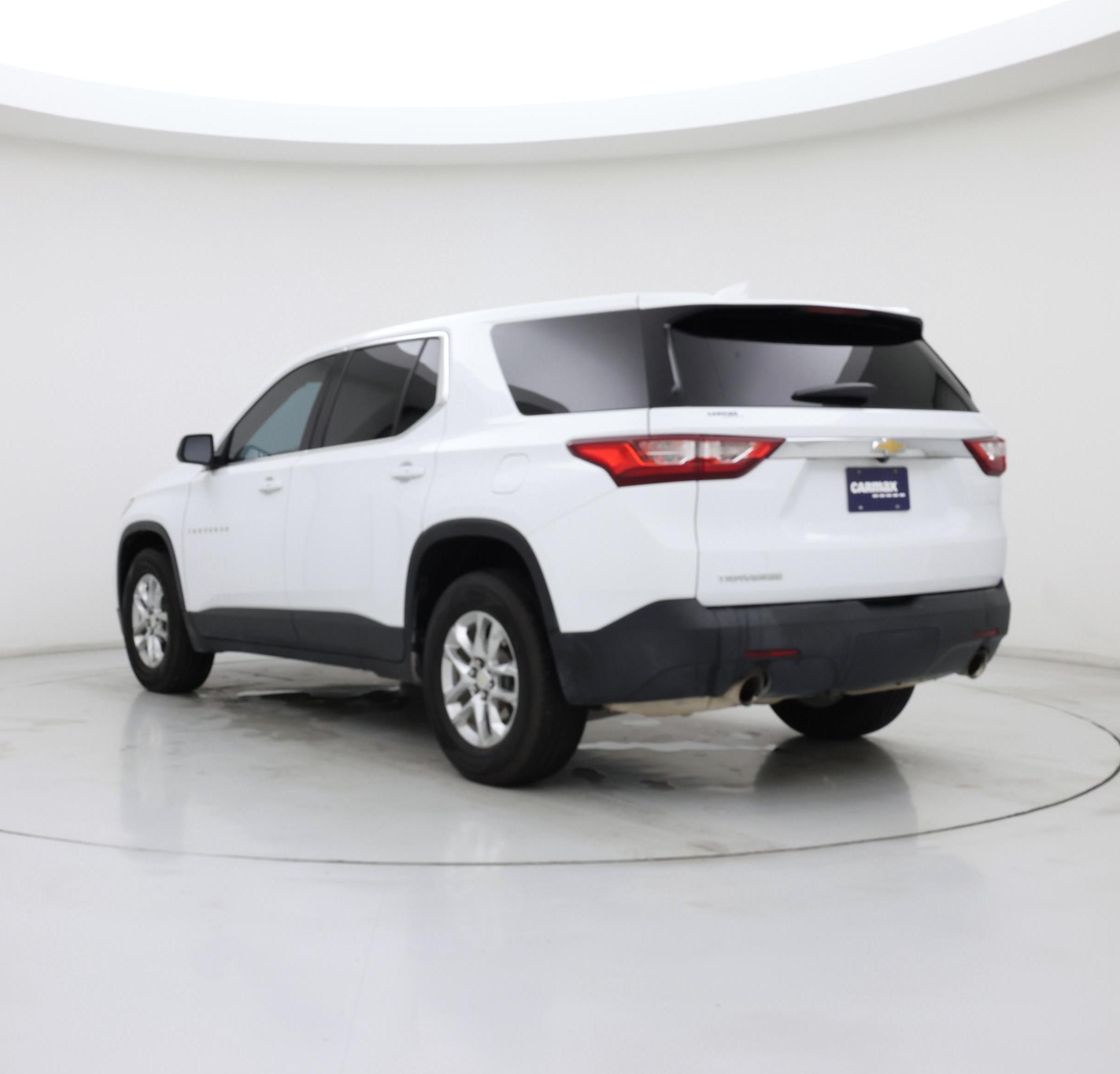 Thumbnail: 2021 Chevrolet Traverse - 2