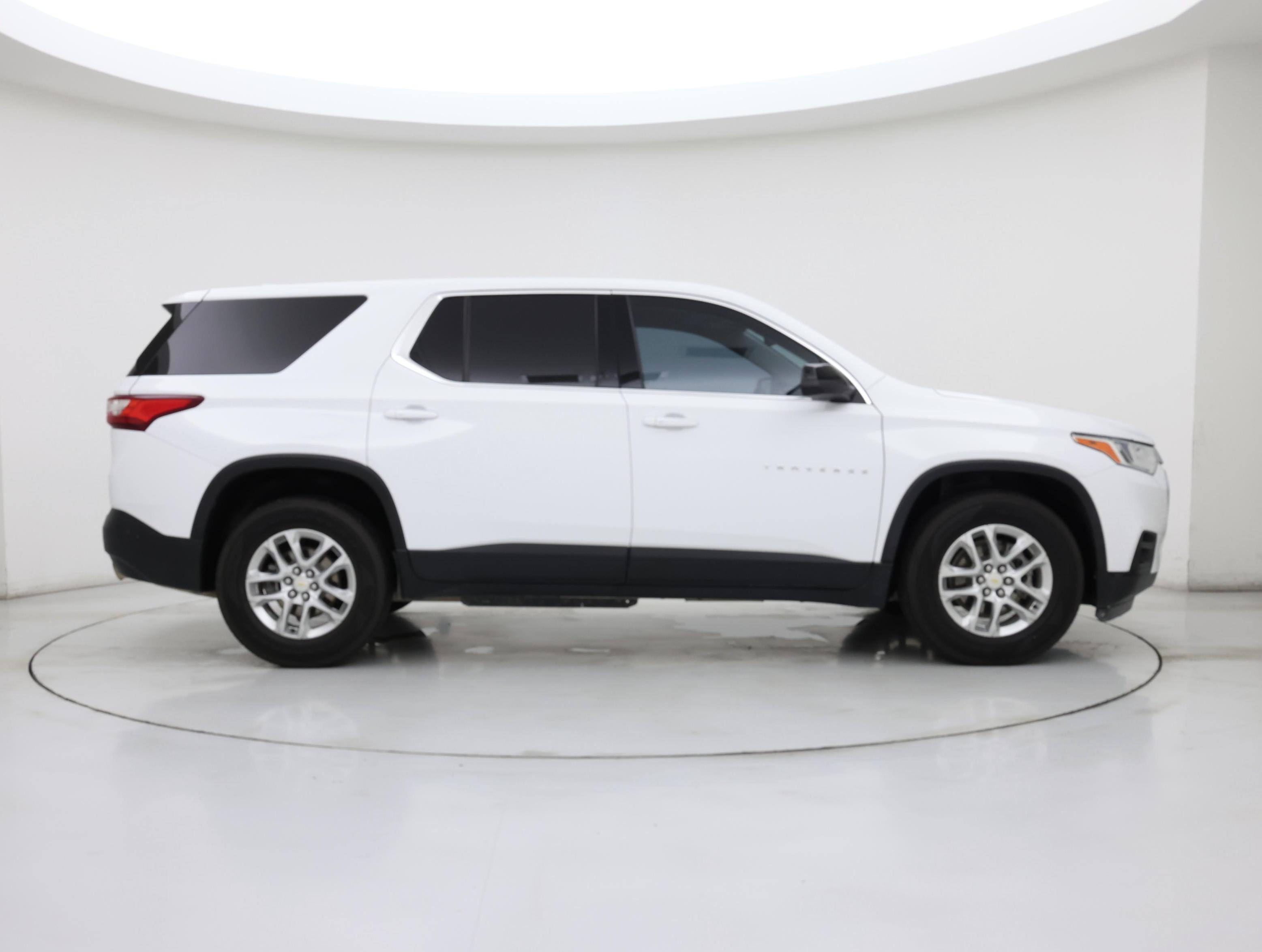 Thumbnail: 2021 Chevrolet Traverse - 7