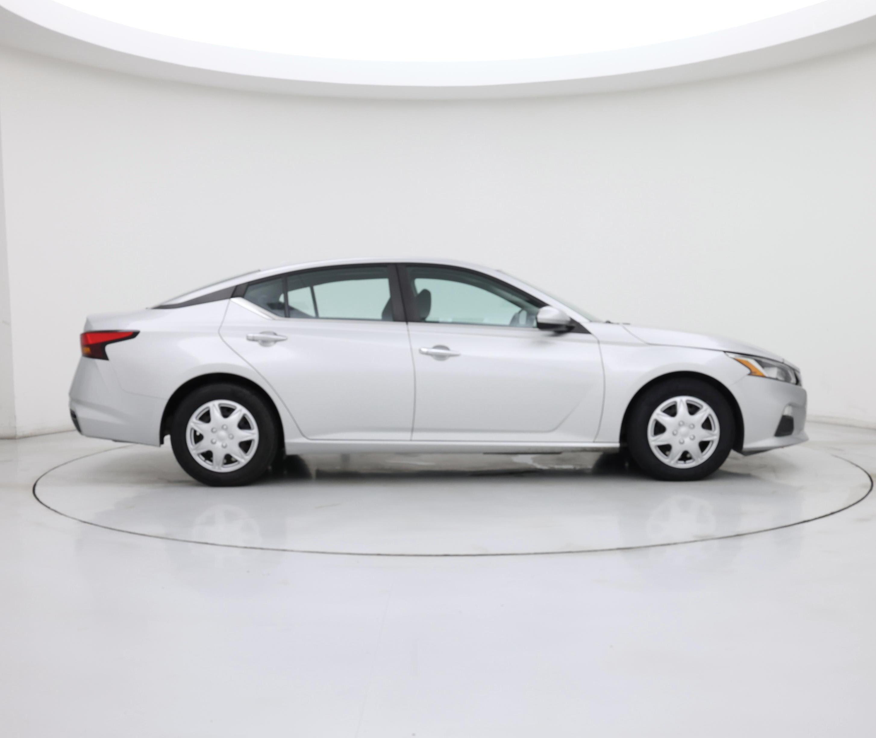 Thumbnail: 2020 Nissan Altima - 7