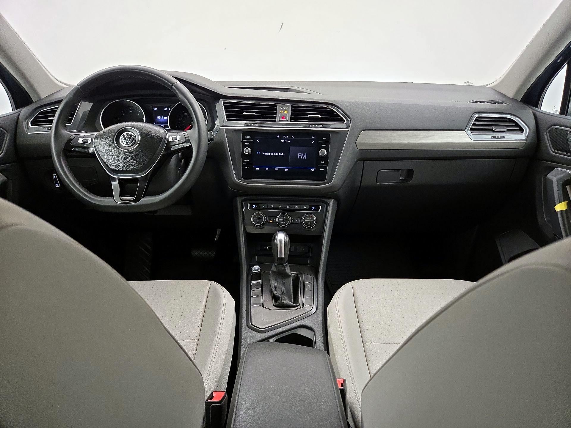 Thumbnail: 2020 Volkswagen Tiguan - 9