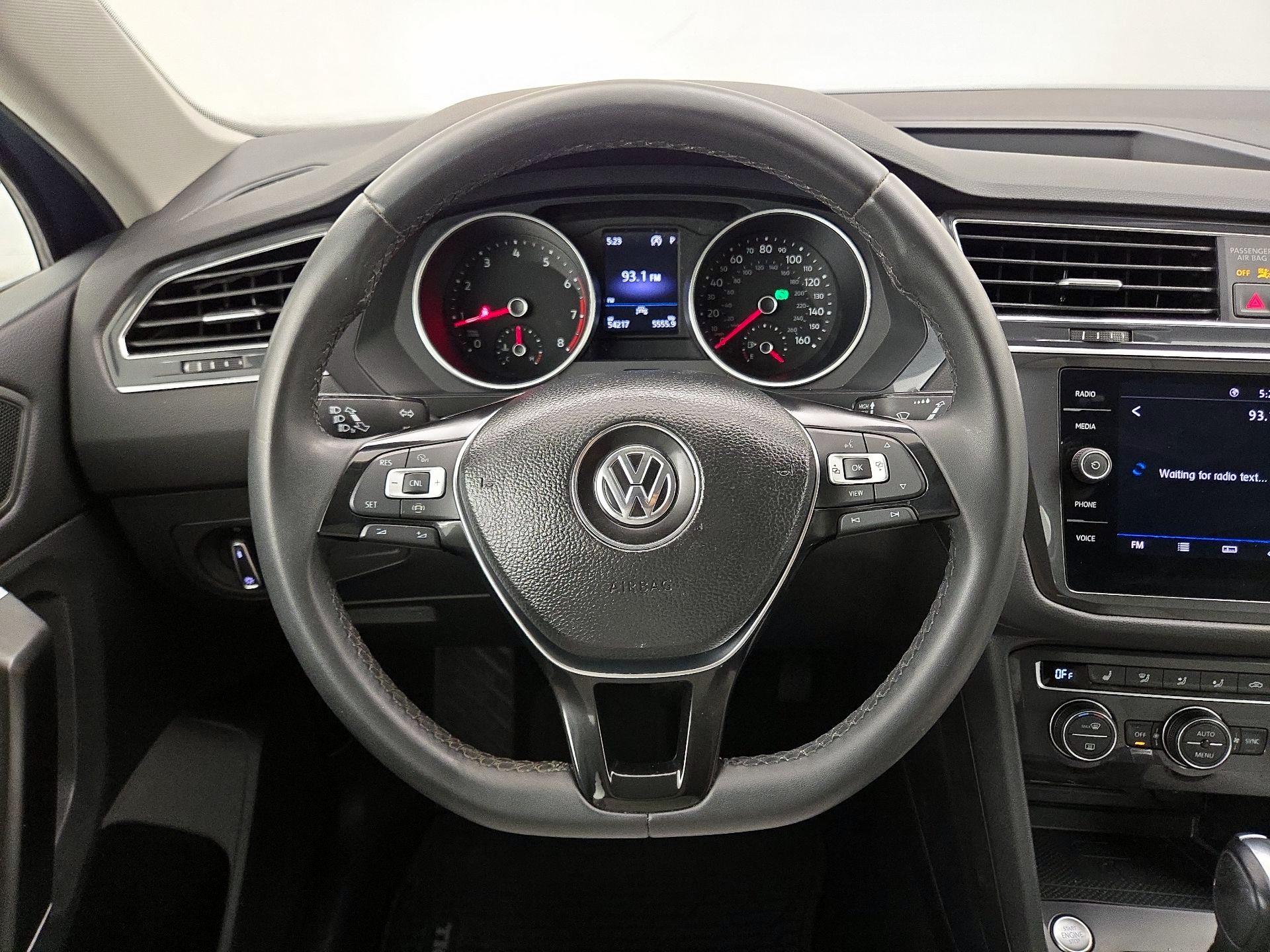 Thumbnail: 2020 Volkswagen Tiguan - 10