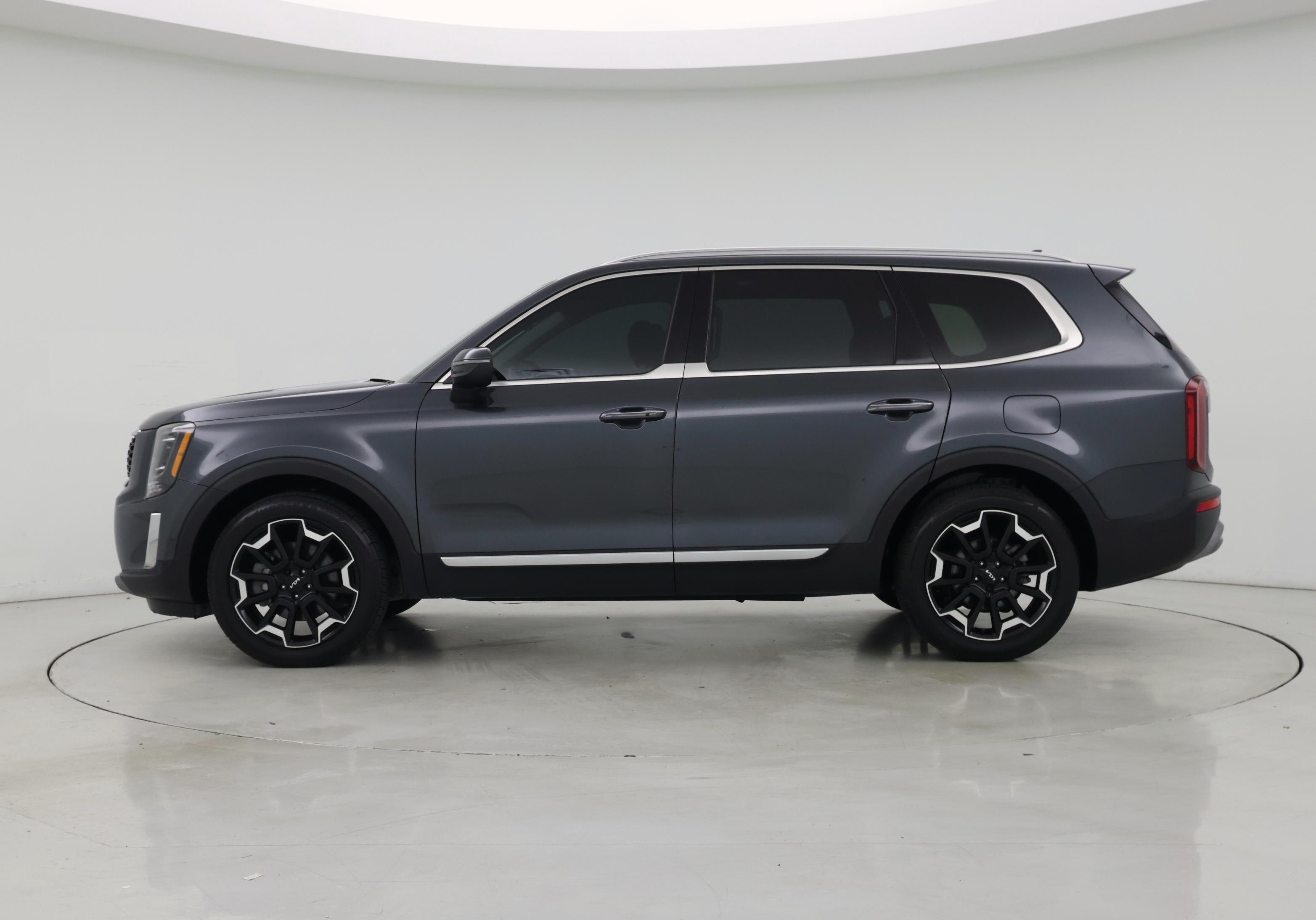 Thumbnail: 2022 Kia Telluride - 3