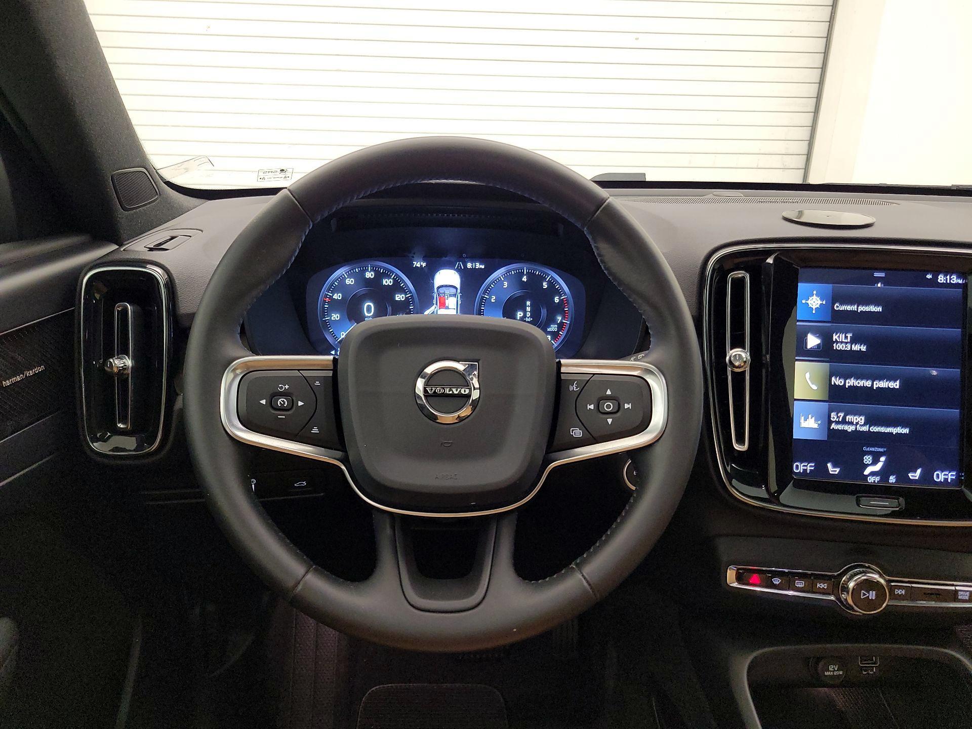 Thumbnail: 2020 Volvo XC40 - 10