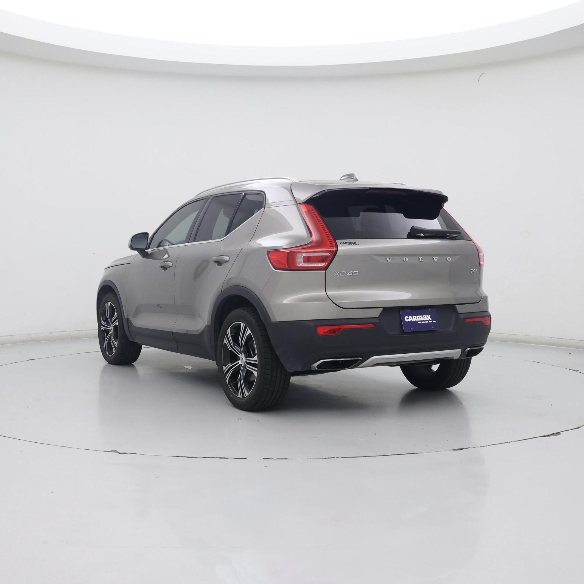 Thumbnail: 2020 Volvo XC40 - 2