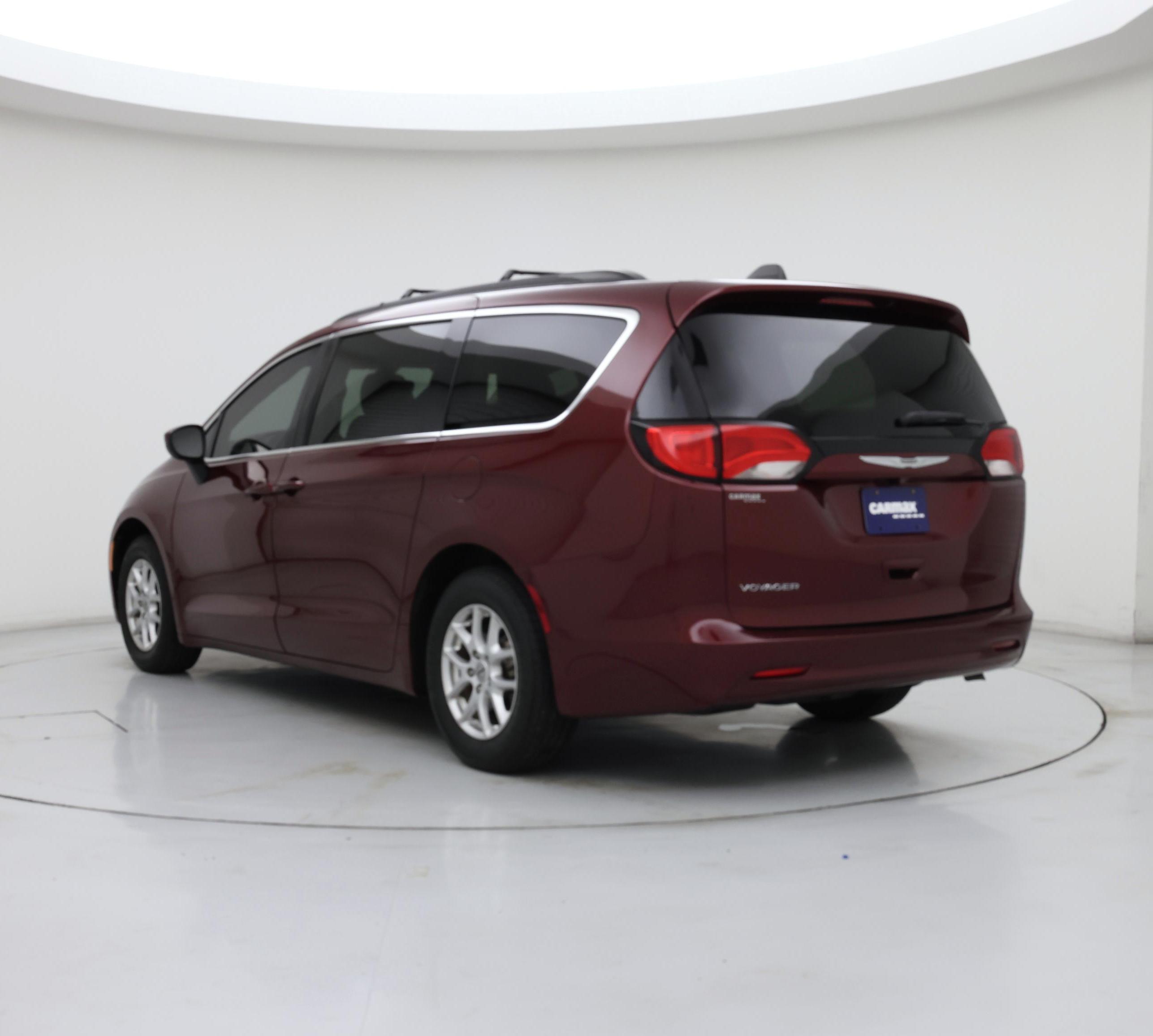 Thumbnail: 2021 Chrysler Voyager - 2