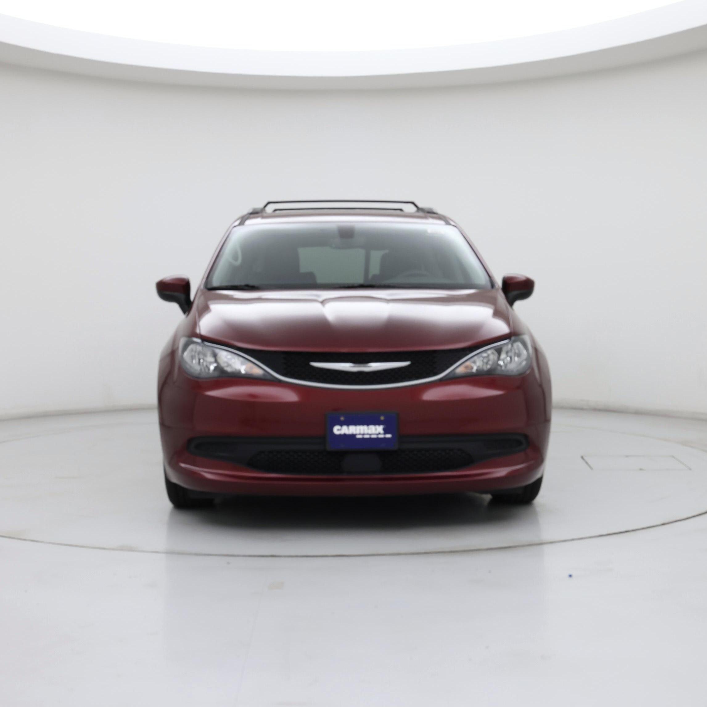Thumbnail: 2021 Chrysler Voyager - 5