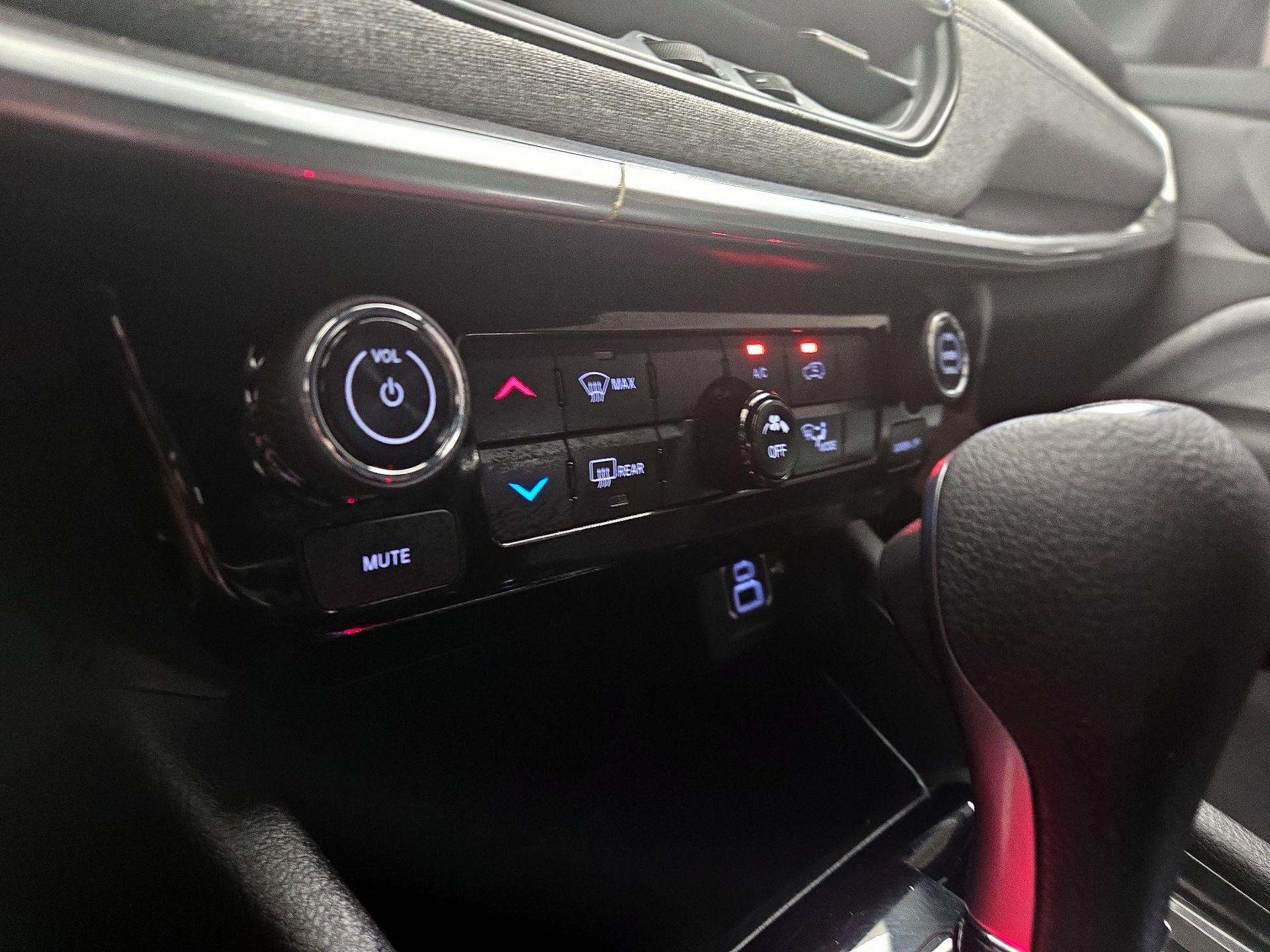 Thumbnail: 2023 Jeep Compass - 16