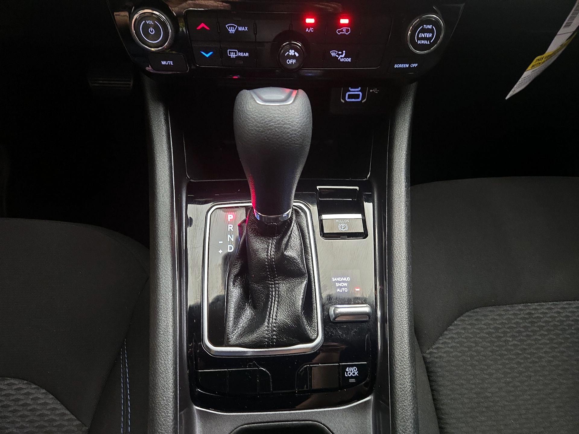 Thumbnail: 2023 Jeep Compass - 17