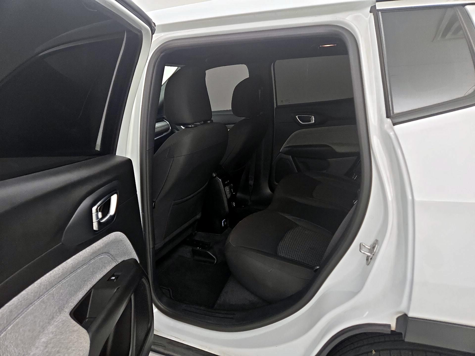 Thumbnail: 2023 Jeep Compass - 19